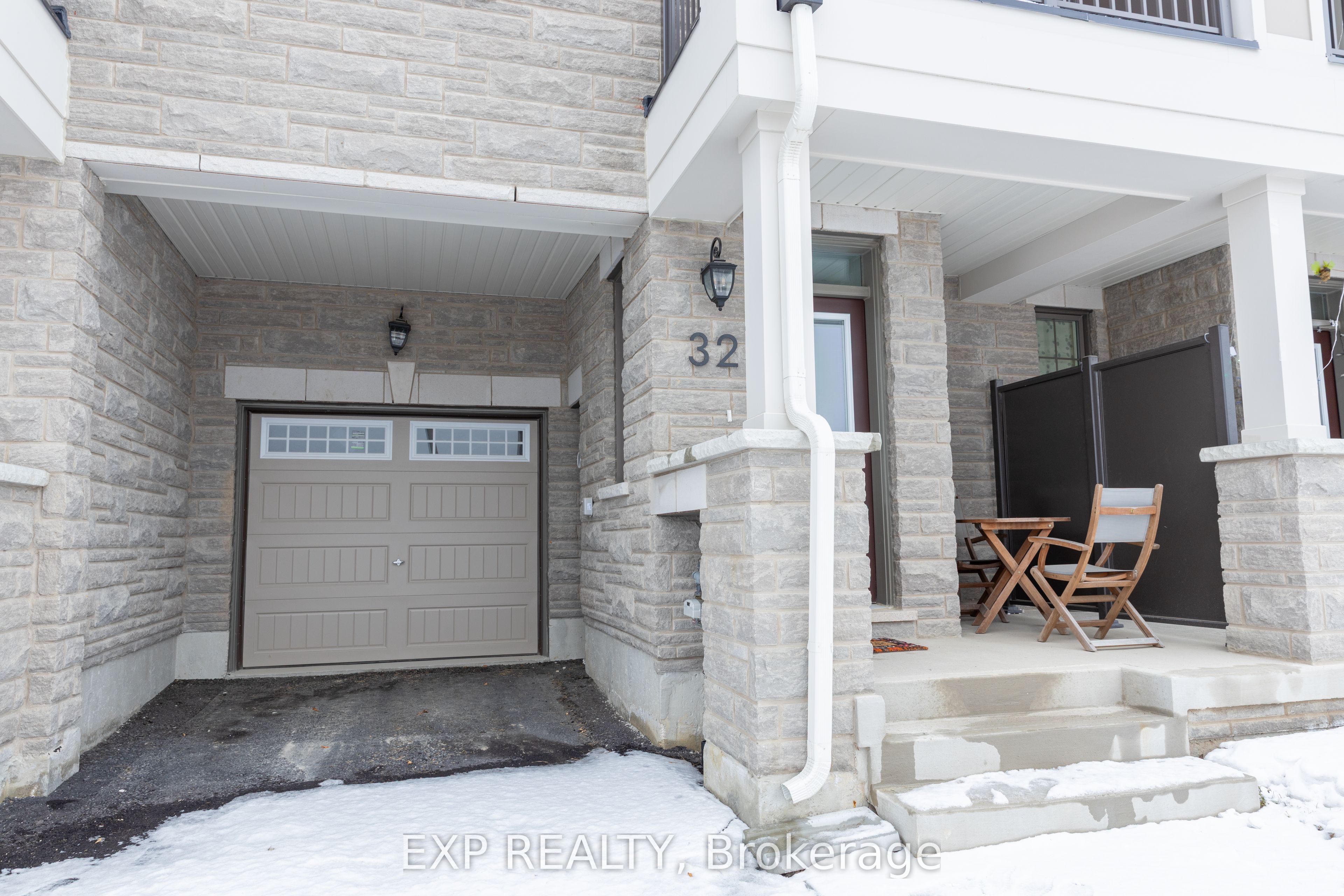 32 Elmer Moss Avenue