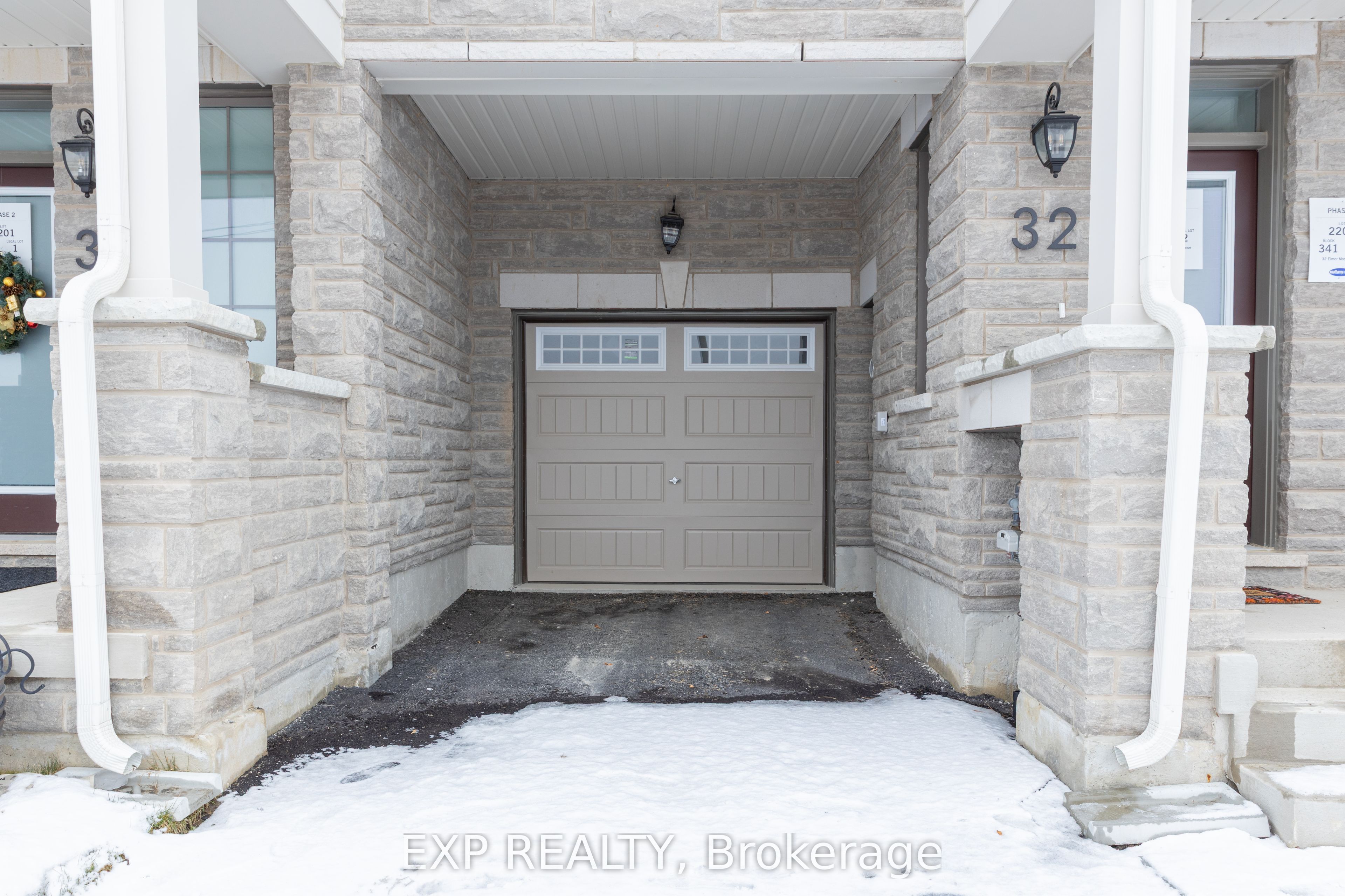 32 Elmer Moss Avenue