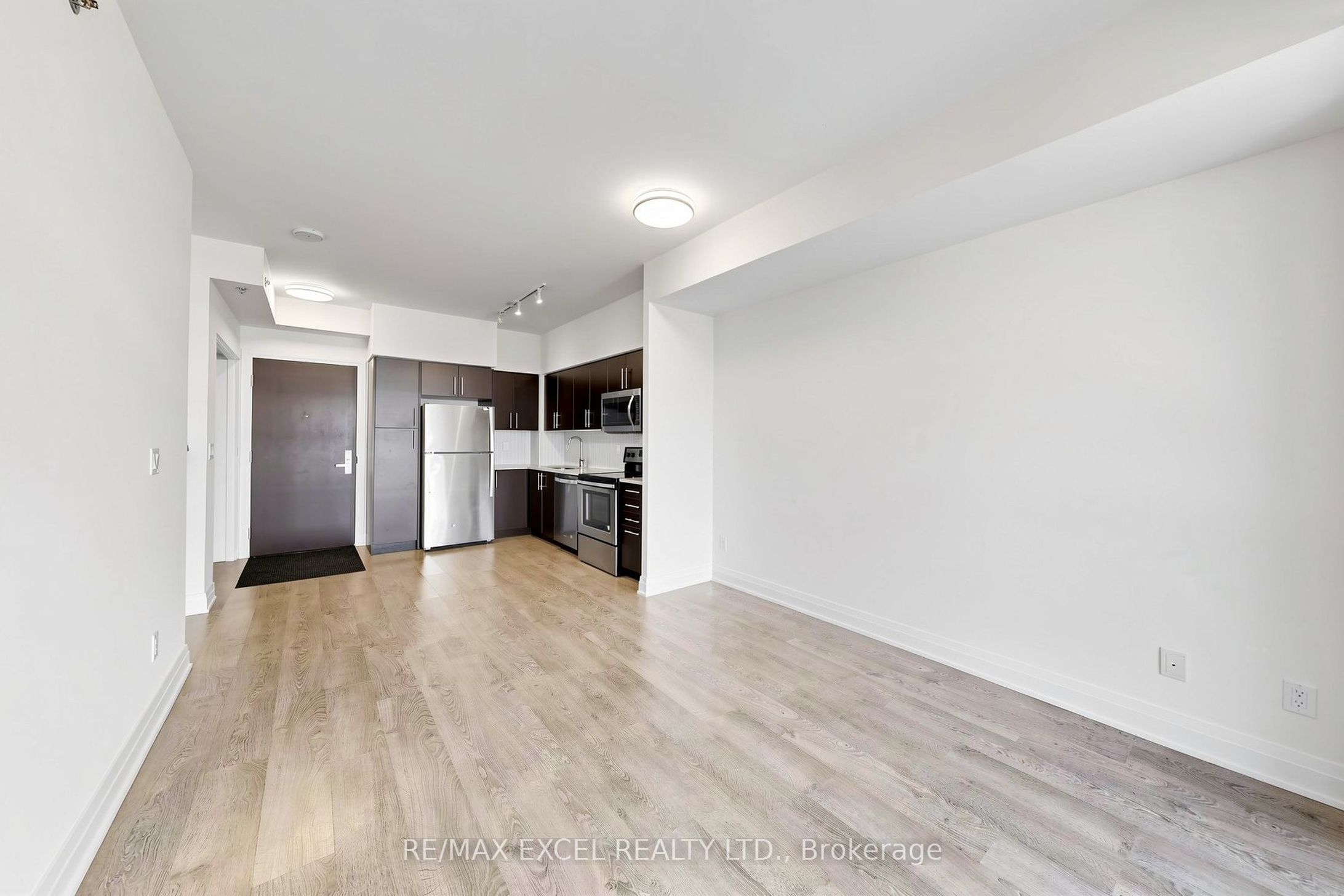 55 Speers Road 1702