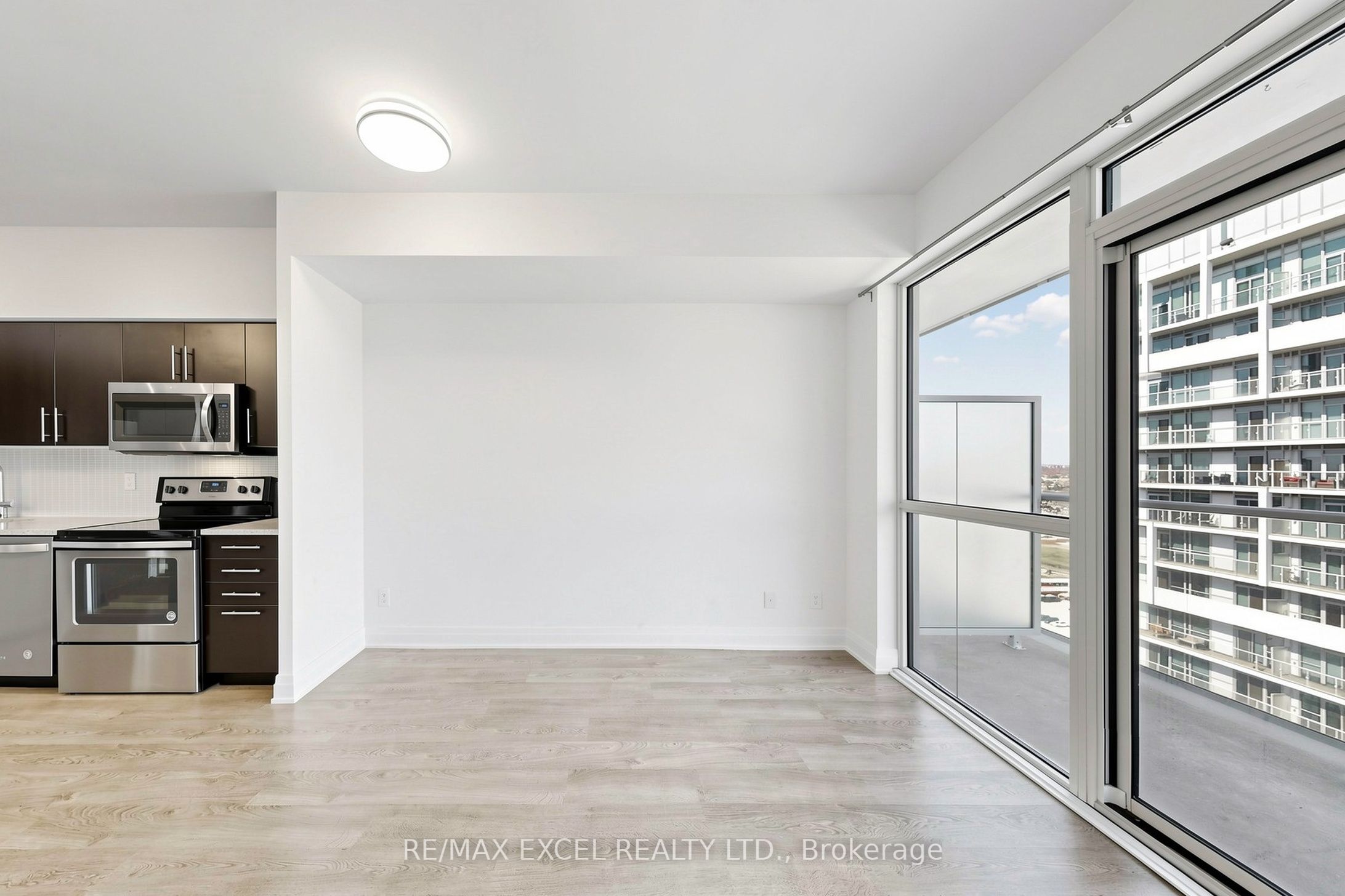 55 Speers Road 1702