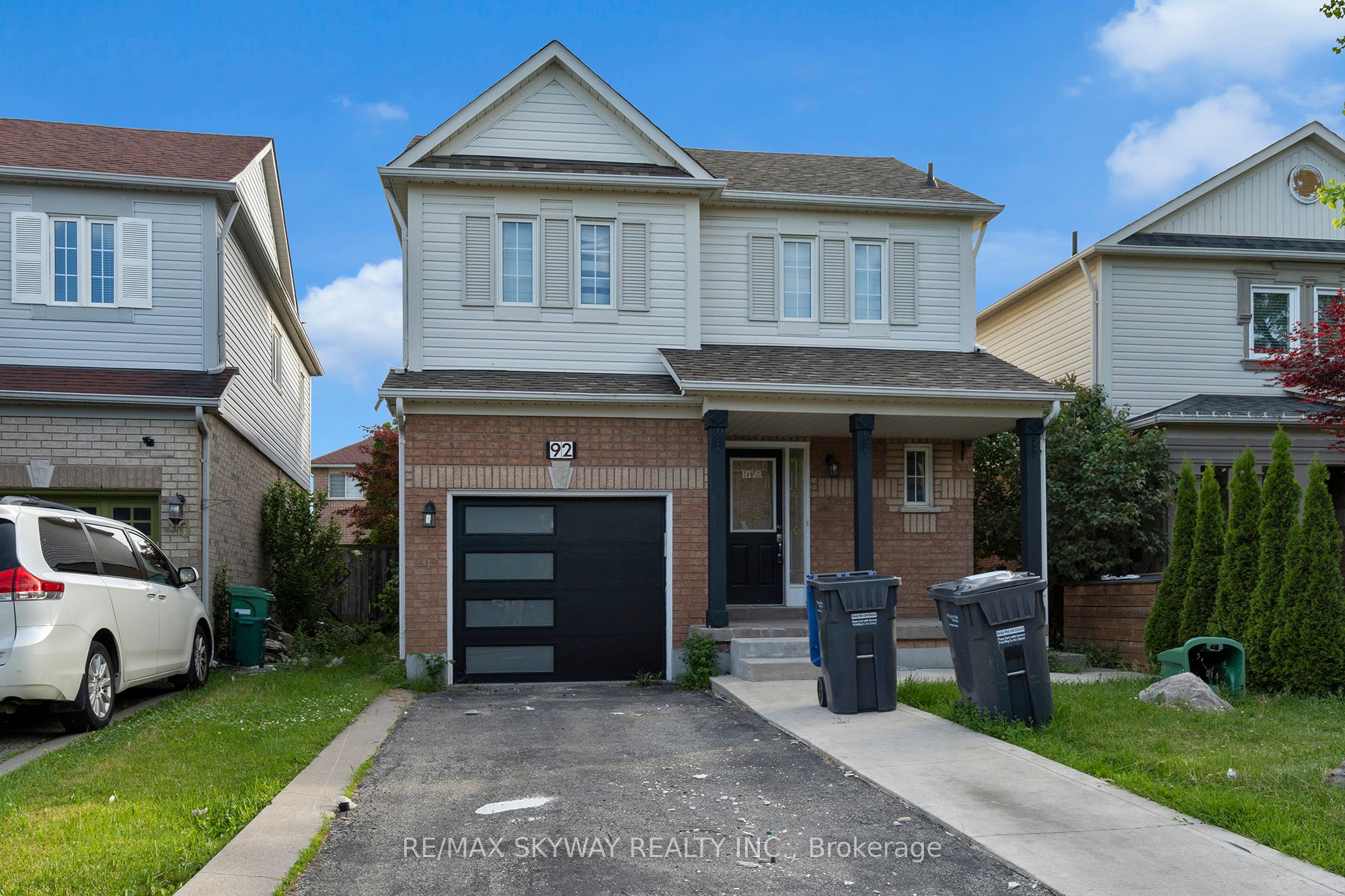 92 Charleswood Circle