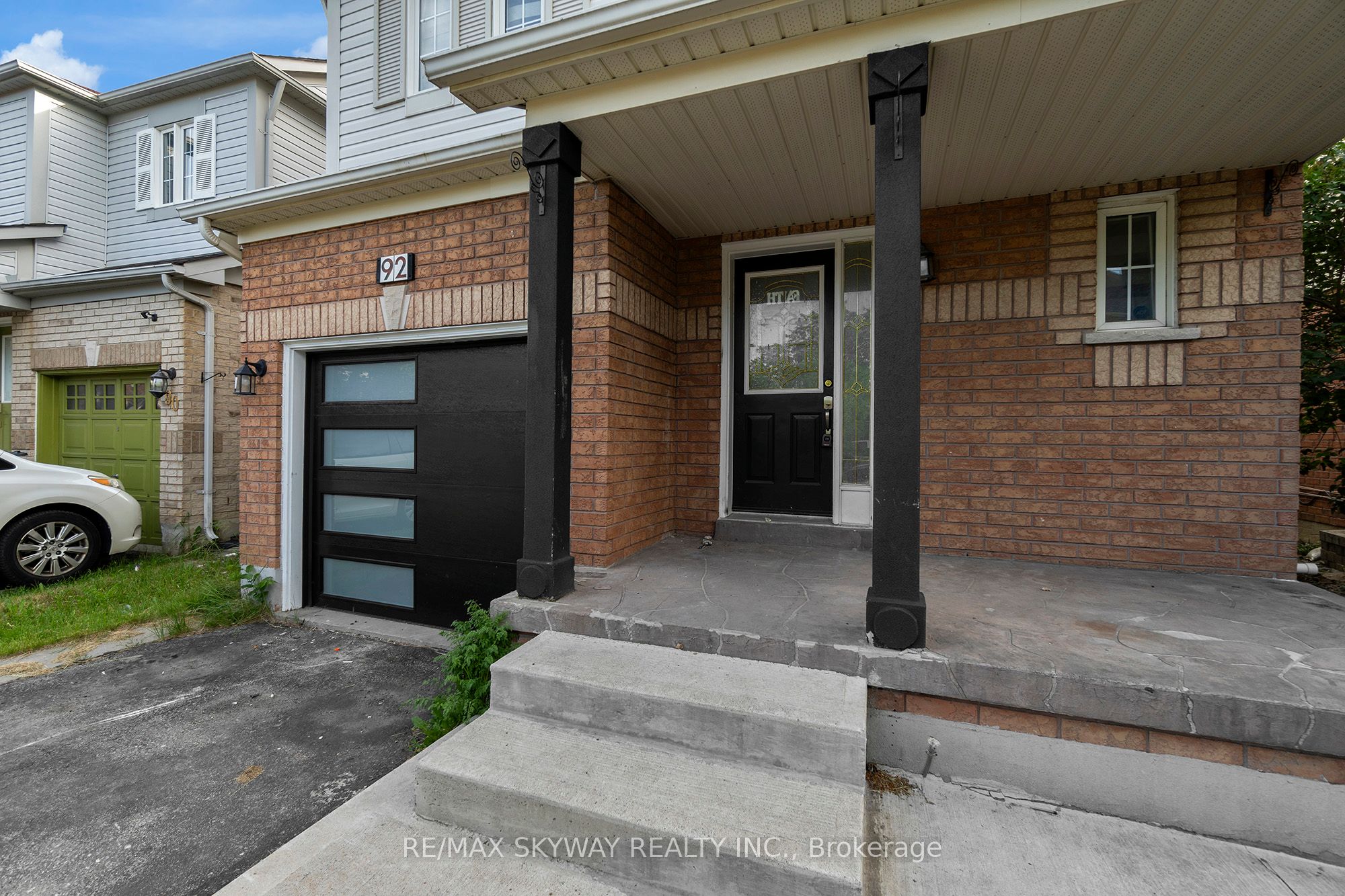 92 Charleswood Circle