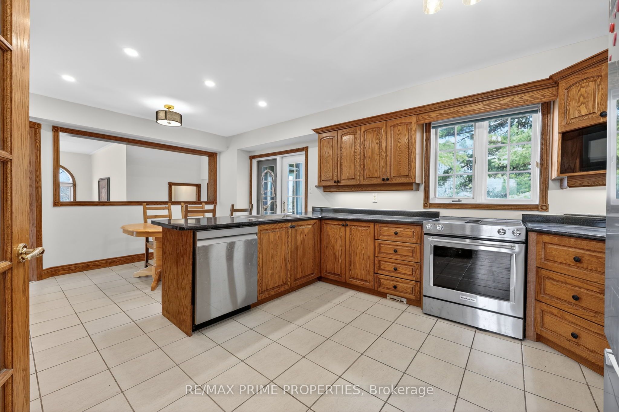 3016 Cole Road