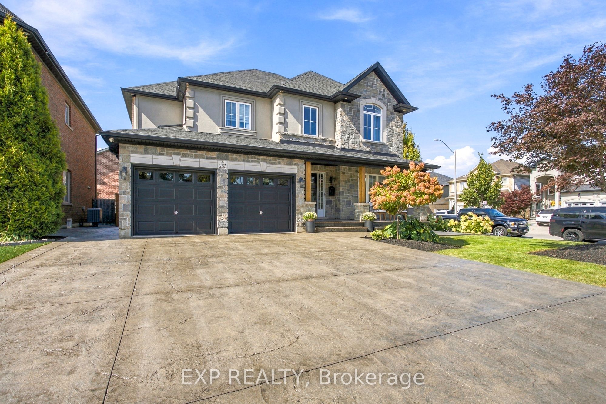 253 Upper Mount Albion Road