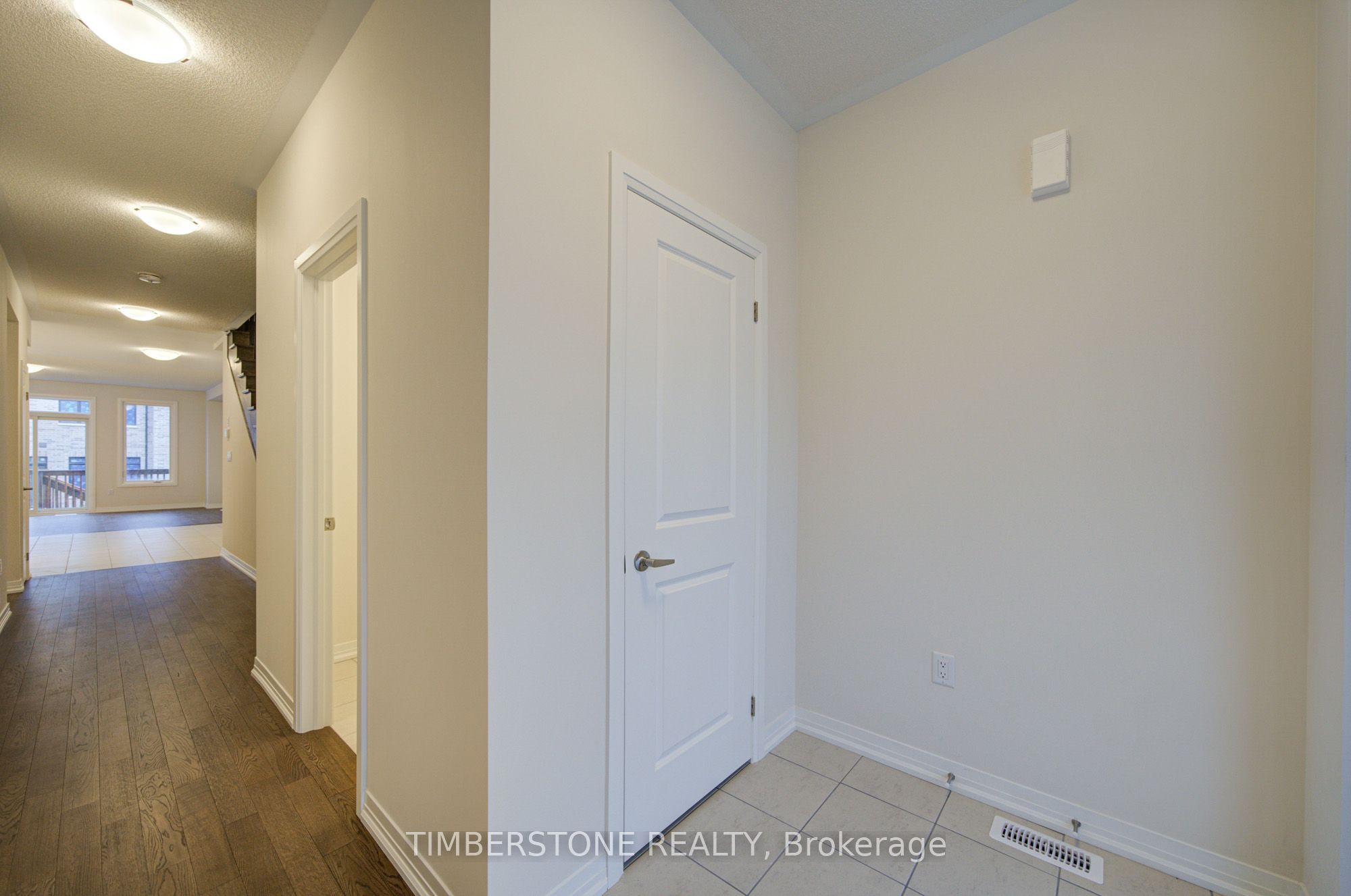 2907 Nakina Street