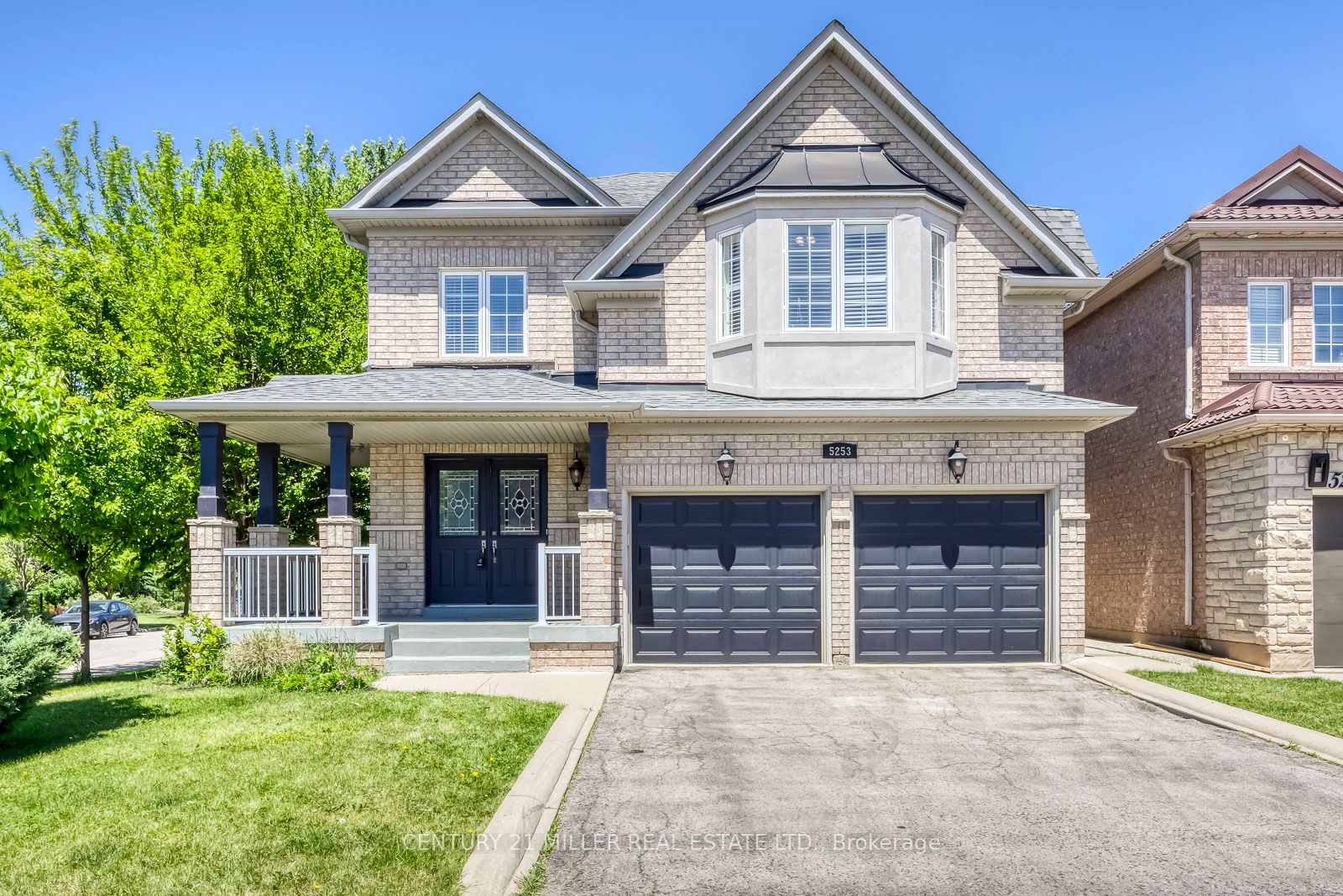 5253 Nova Crescent