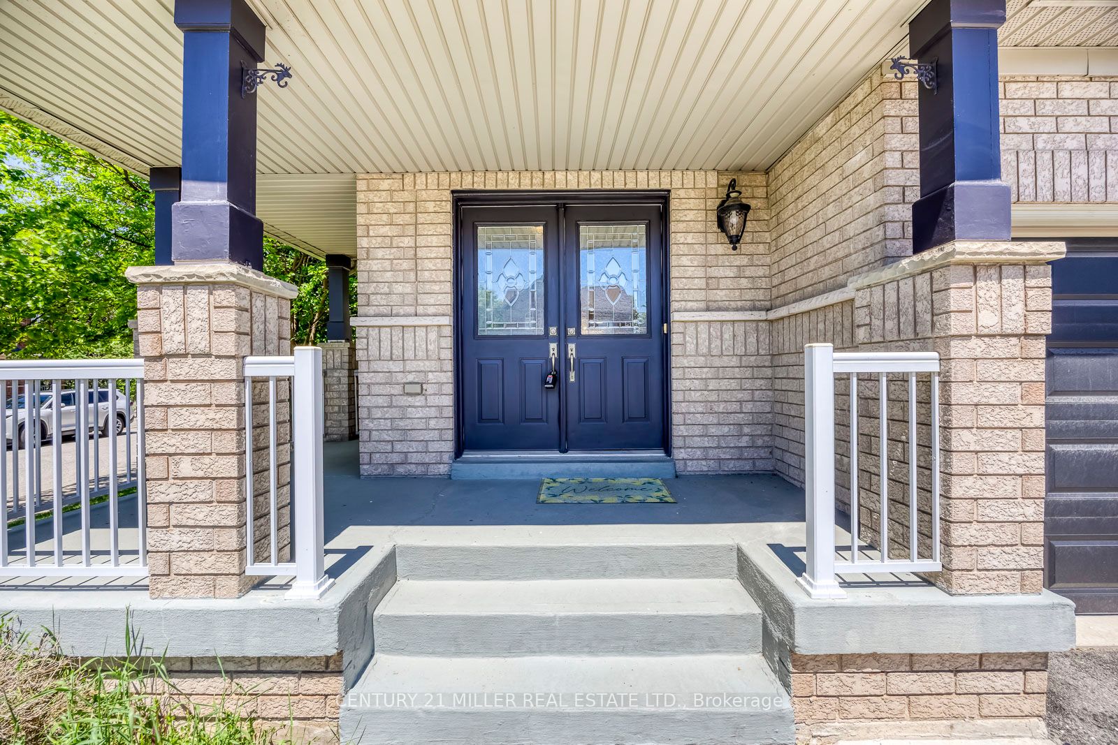 5253 Nova Crescent