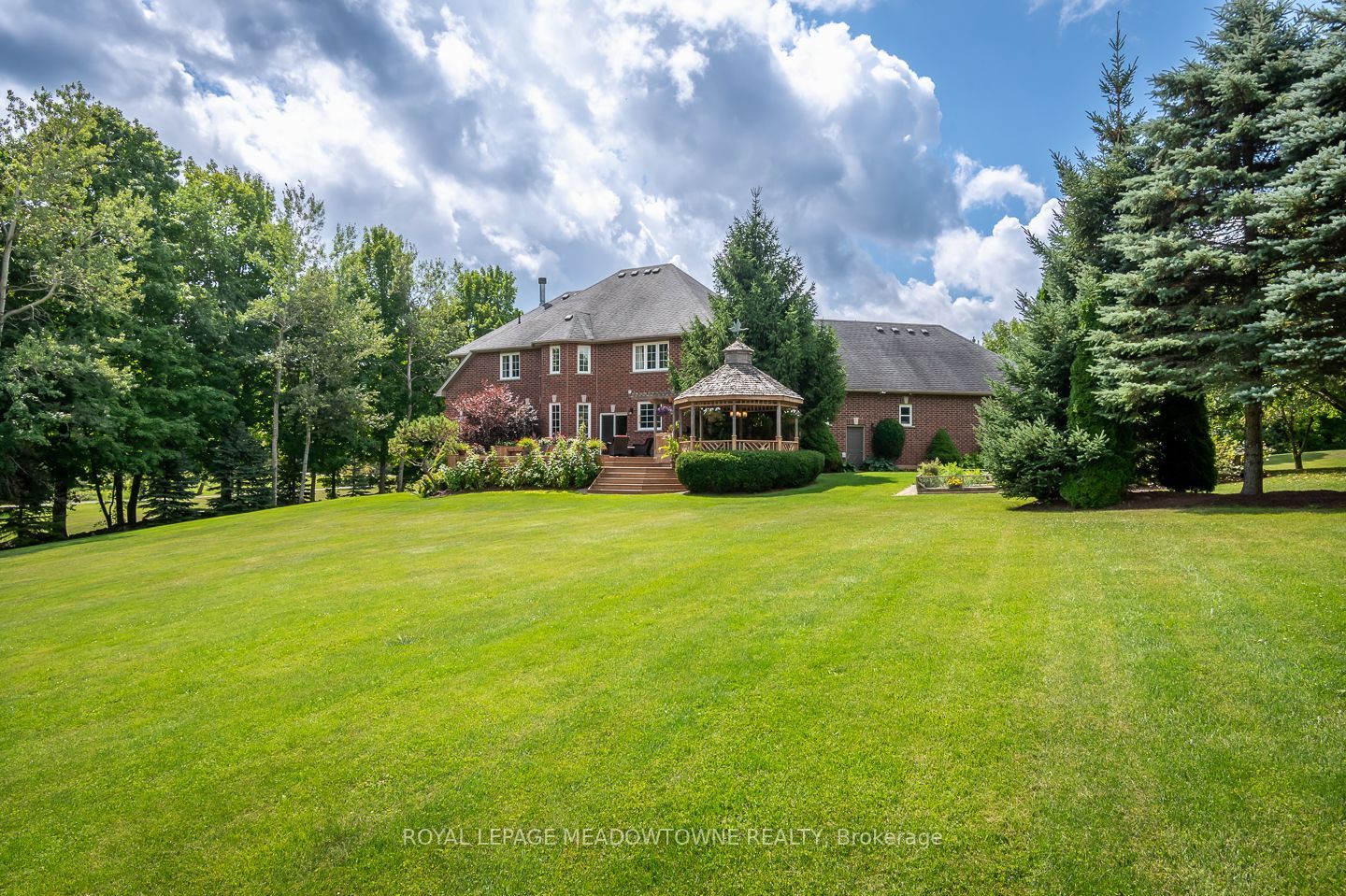 4215 Ennisclare Drive