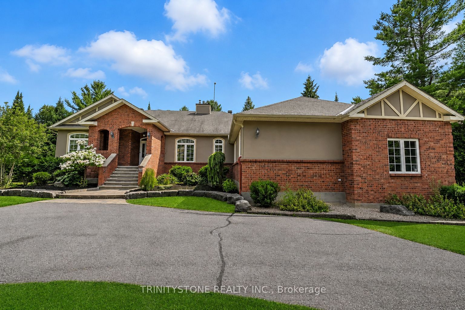 36 Sawgrass Circle