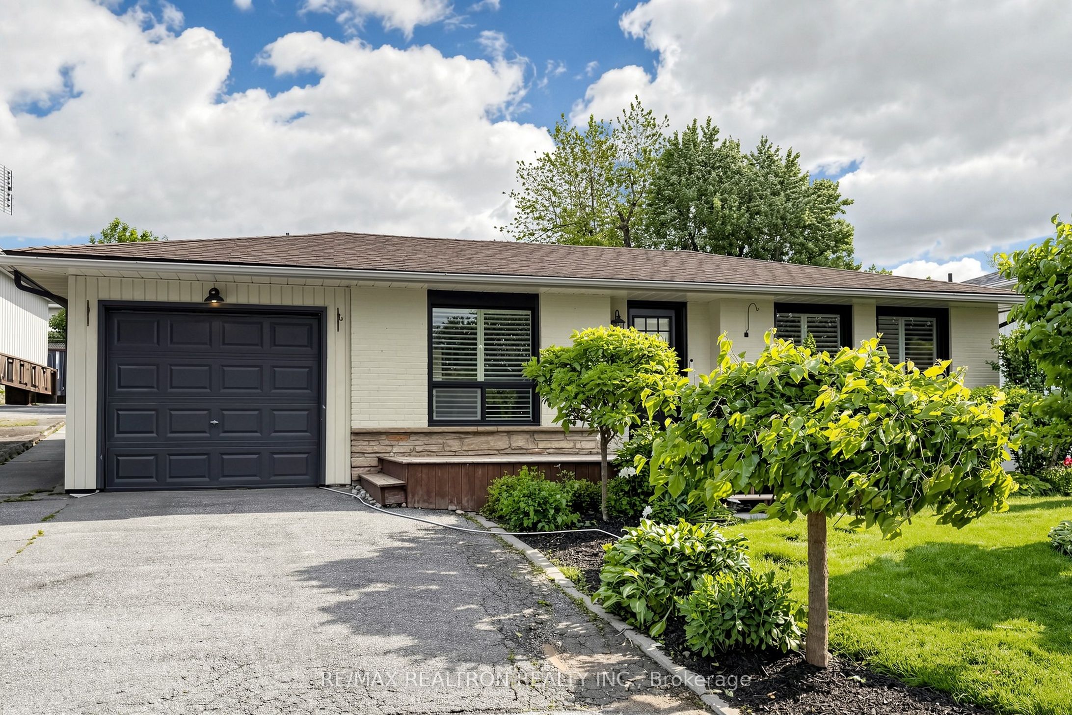 6 Dorling Avenue