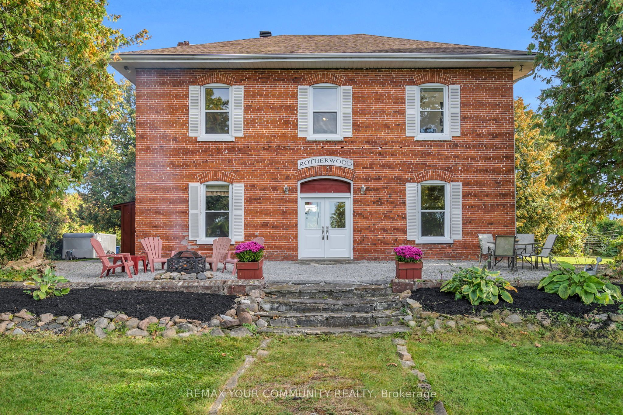 351 Hedge Road