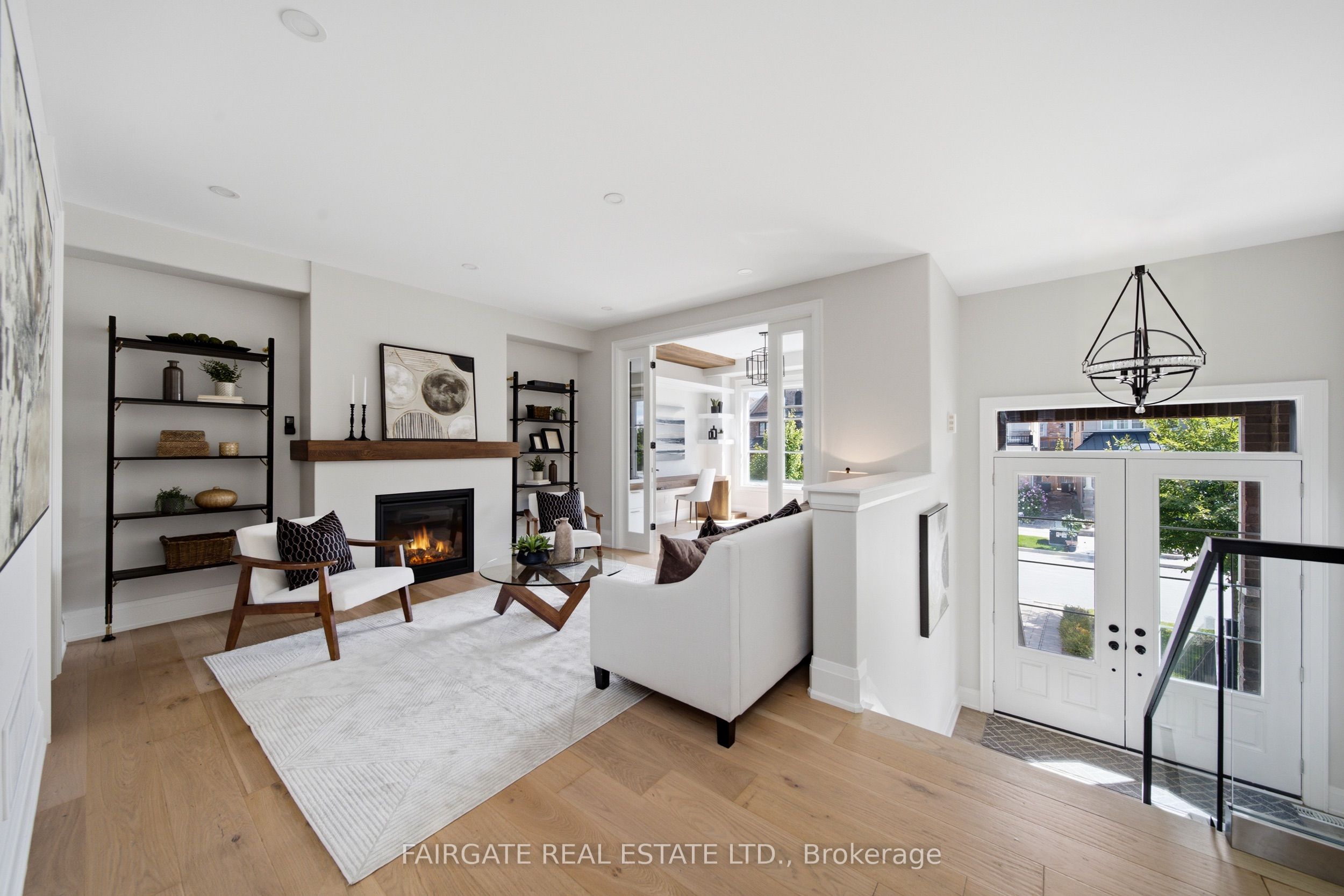 15 Princess Charlotte Avenue