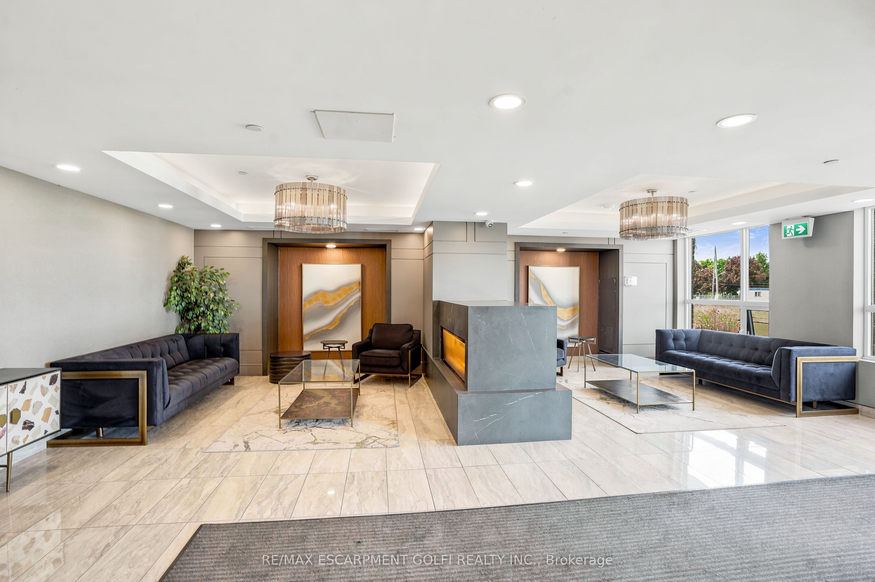 5055 Greenlane Road 330