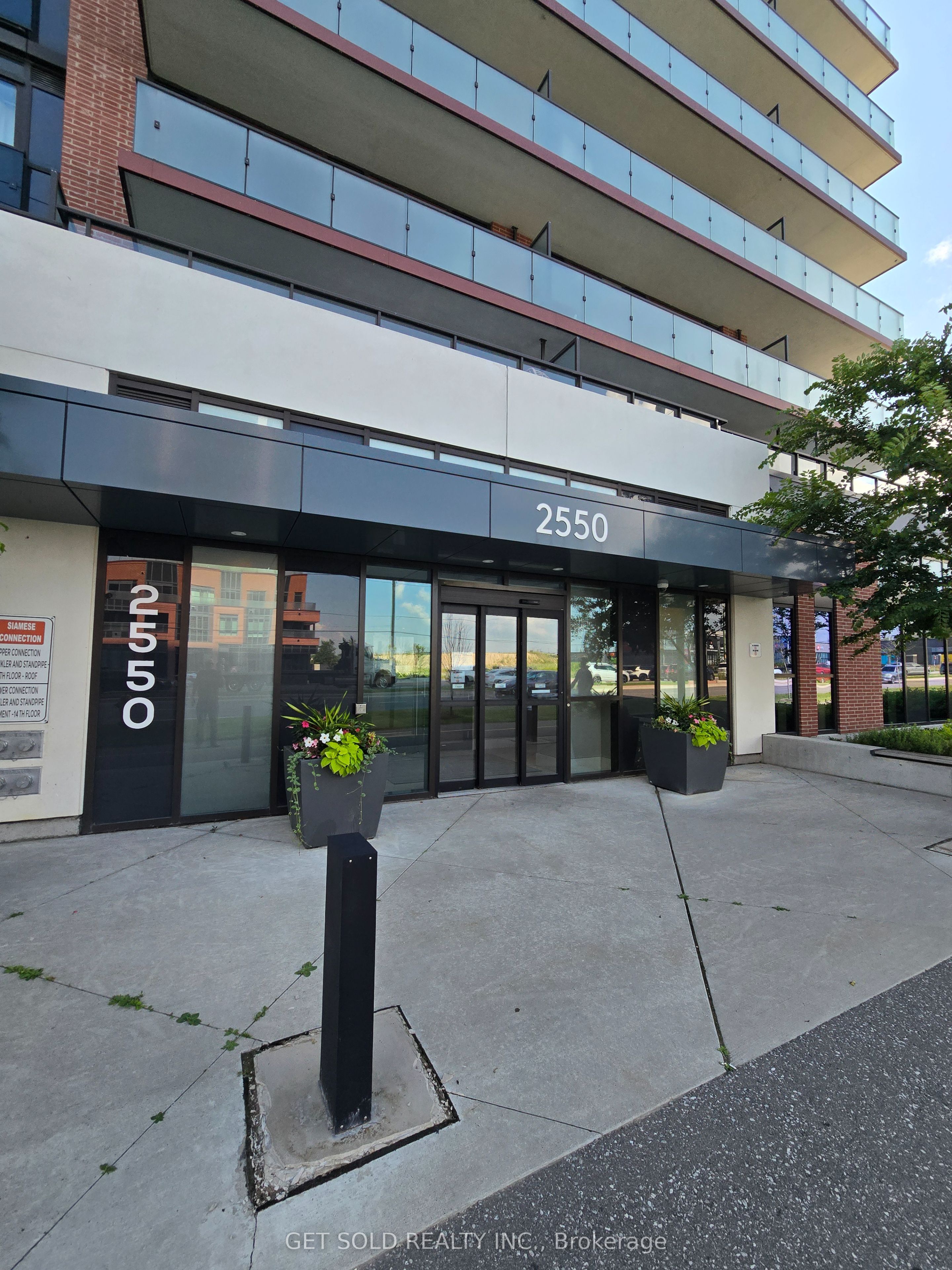 2550 Simcoe Street N 1917
