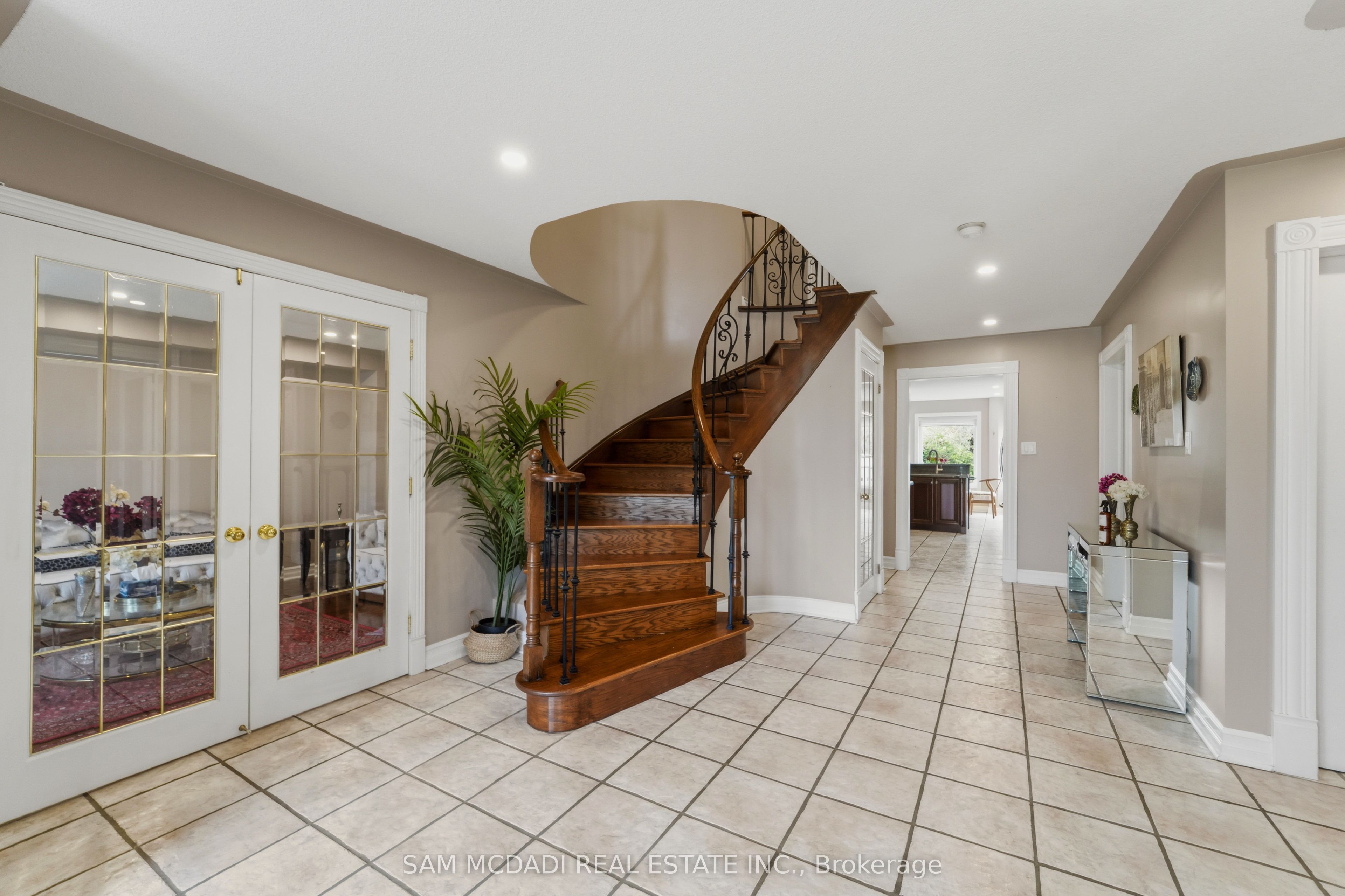 3605 Trelawny Circle