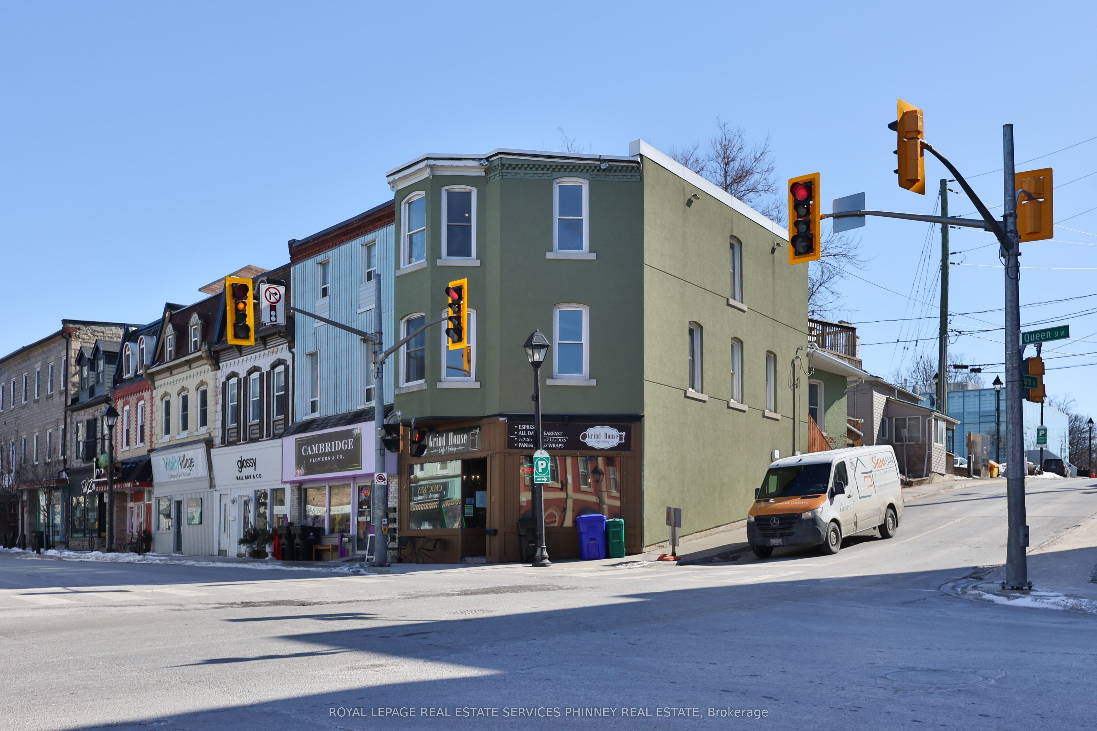2 Queen Street E