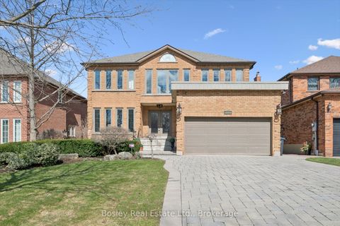 1217 Sugar Maple Court Mississauga ON L4W 4P6
