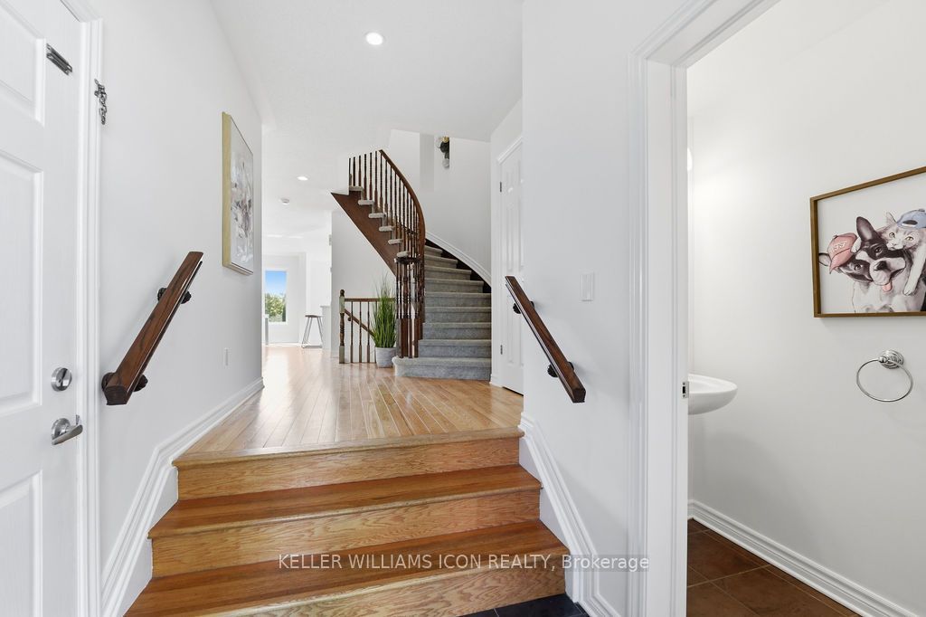 102 Garrity Crescent