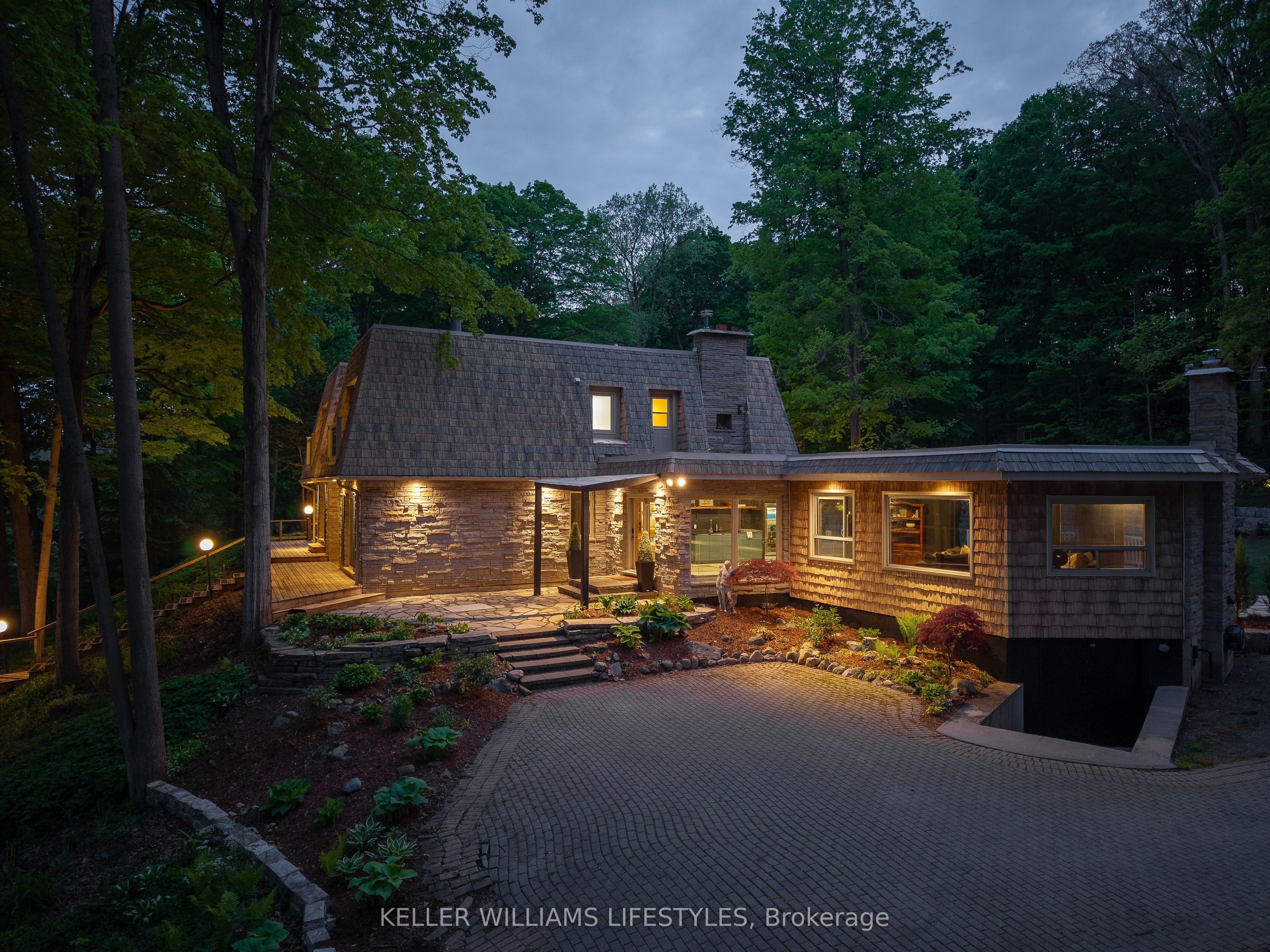 10893 Old River Road