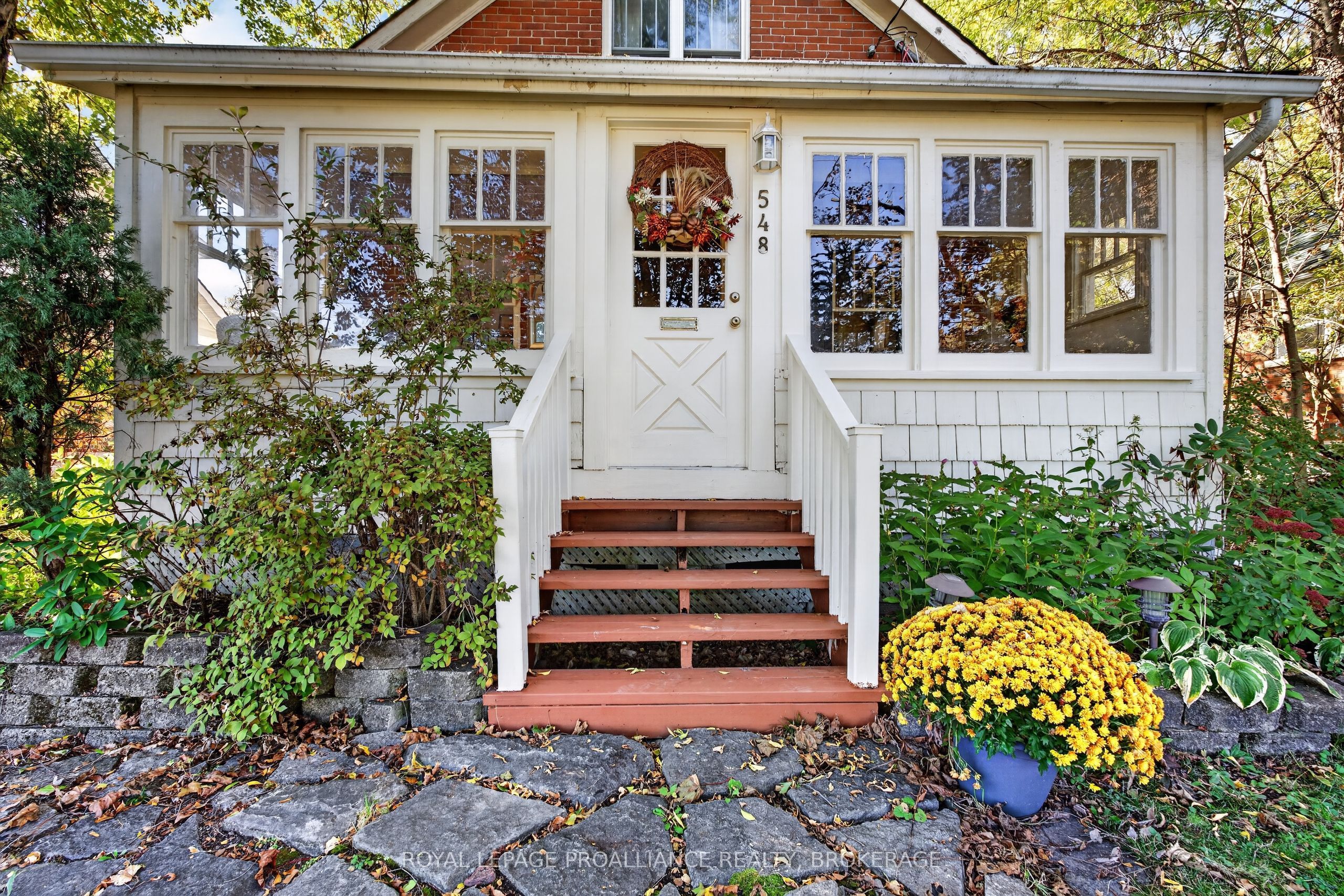 548 Division Street