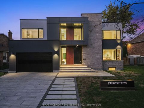 2075 Shawanaga Trail Mississauga ON L5H 3Z3