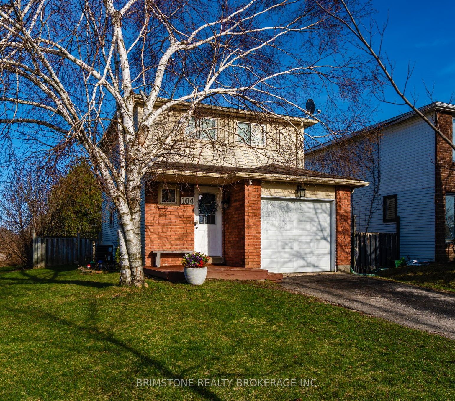 104 Hickling Trail
