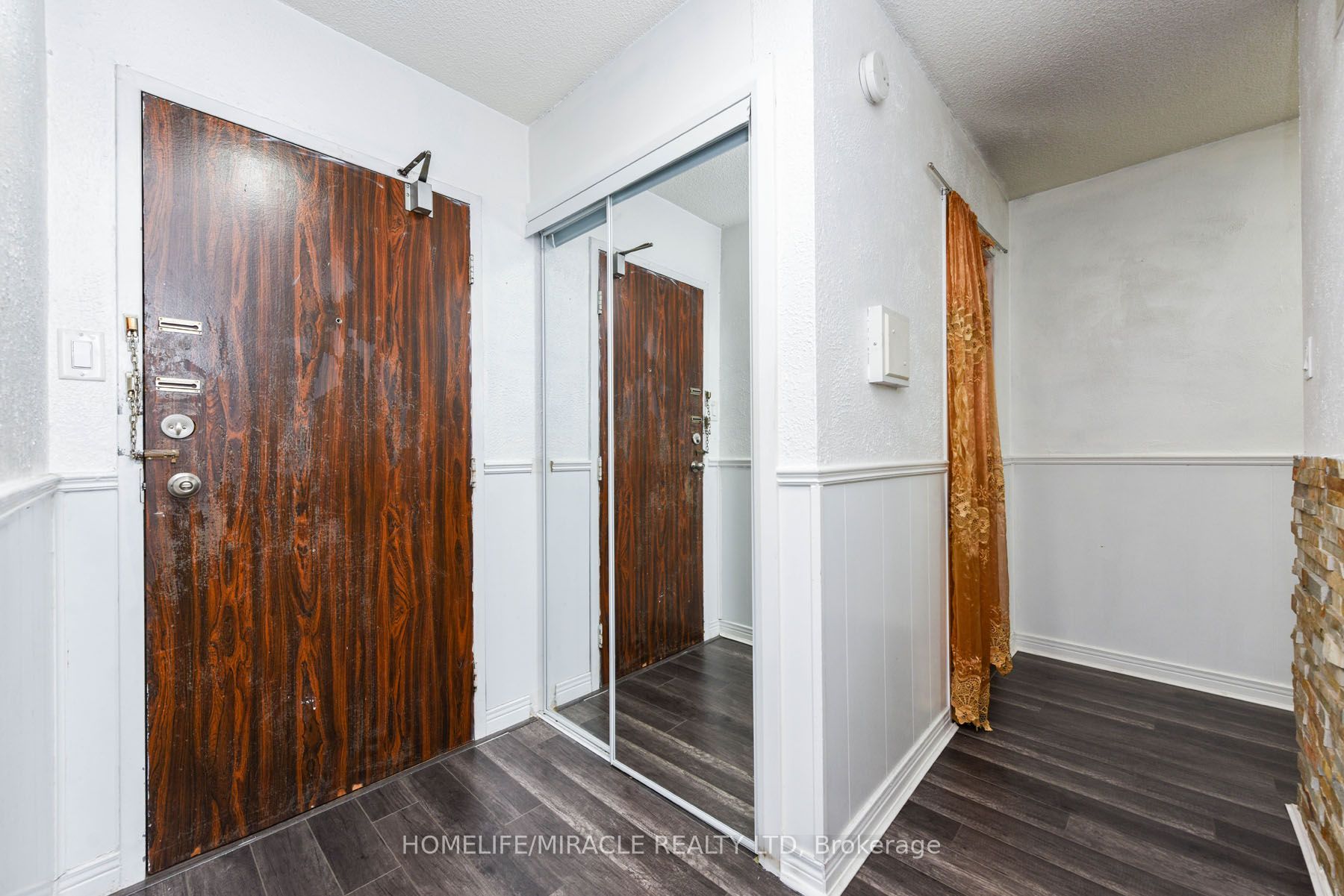 18 Knightsbridge Road 2005