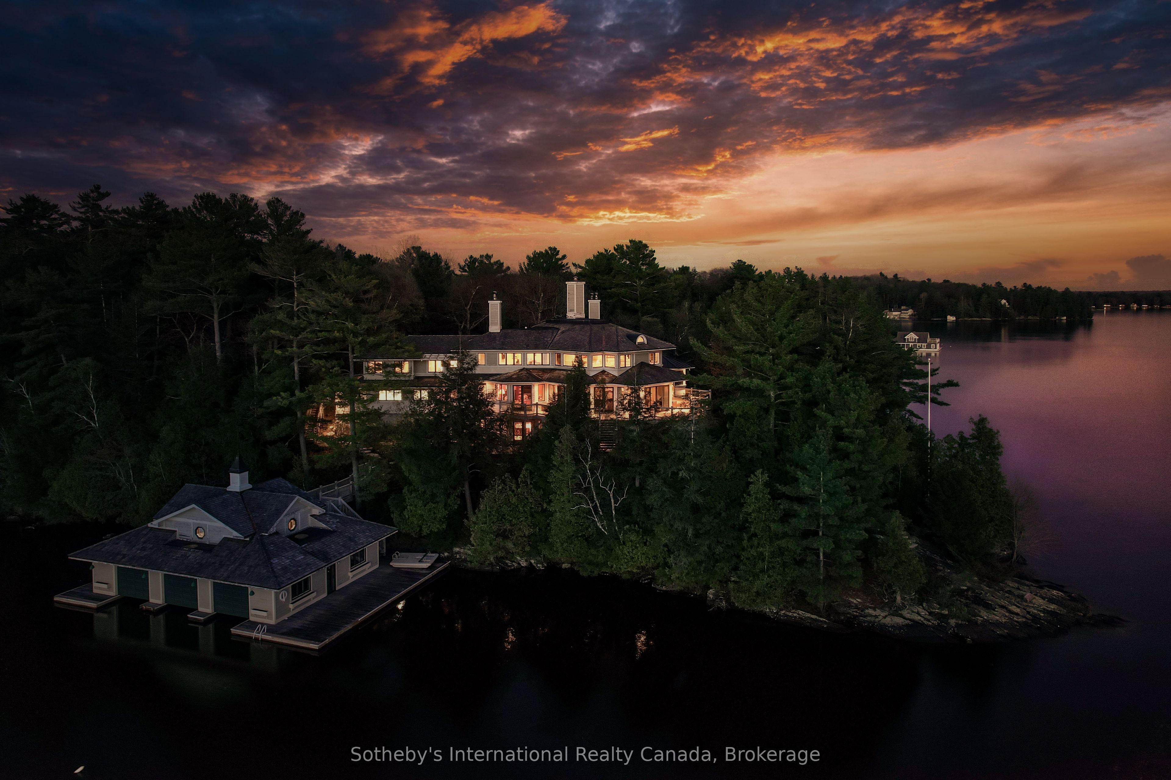 1250 WALDMERE Road Point Cottage