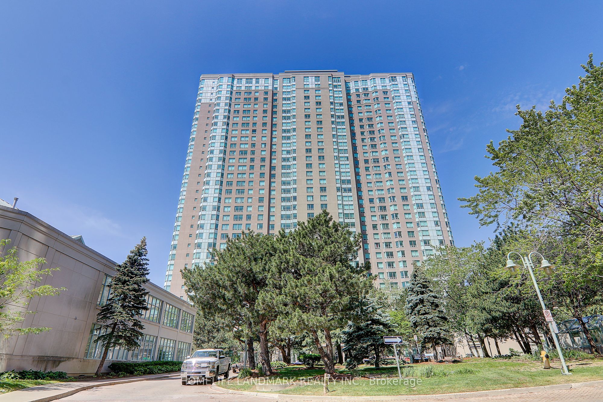 68 Corporate Drive 639