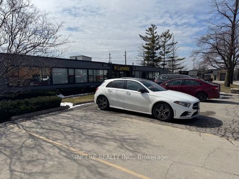 1 Hafis Road Toronto W04 ON M6M 2V6