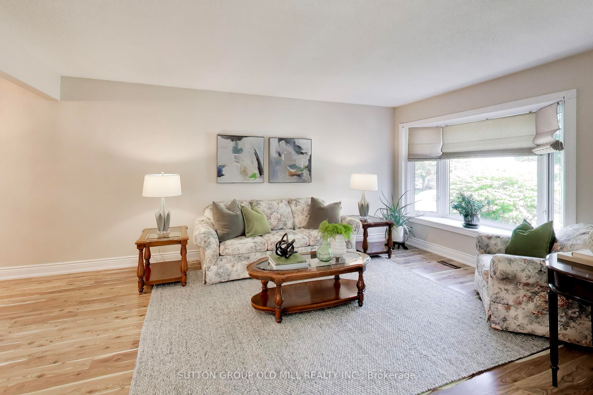 251 Chalfield Lane