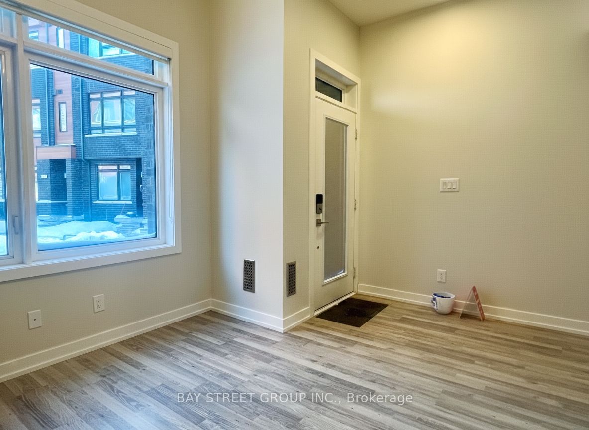 370 Red Maple Road 13