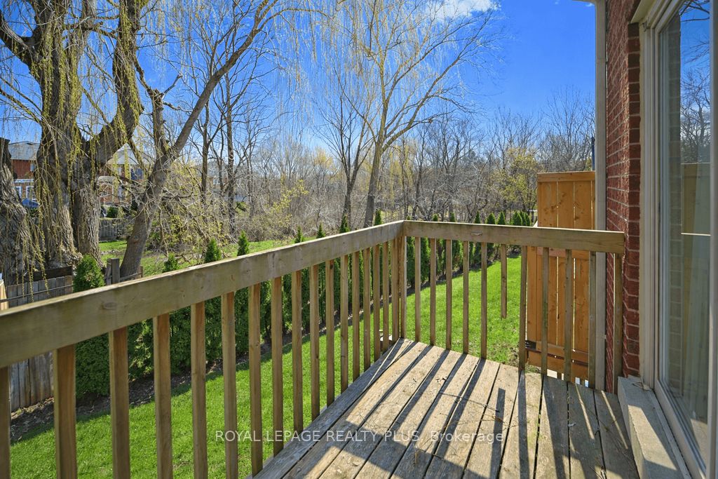 1010 Cristina Court 7