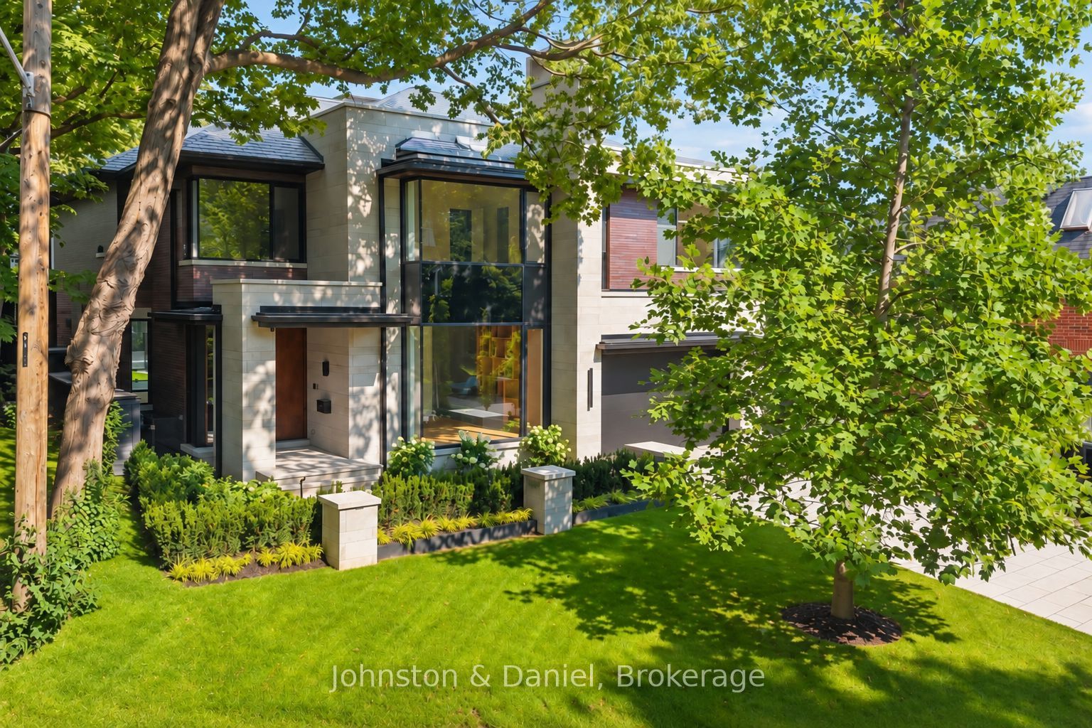 5 Fidelia Avenue