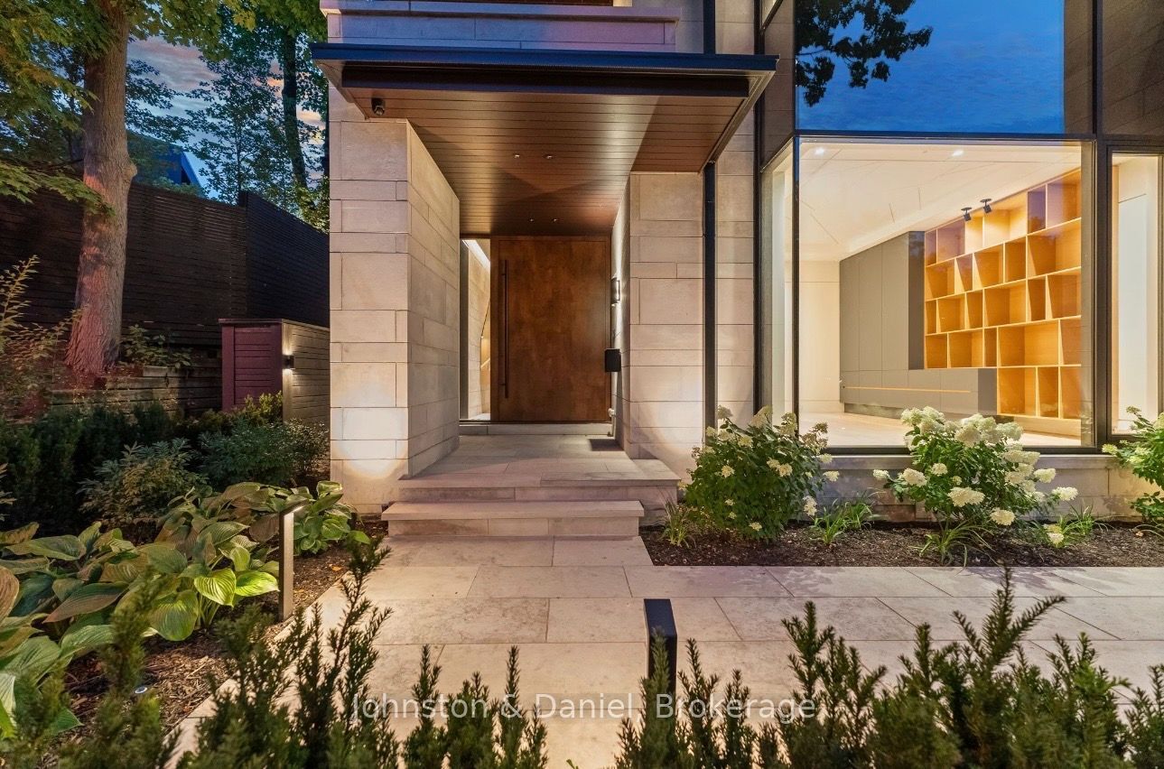 5 Fidelia Avenue