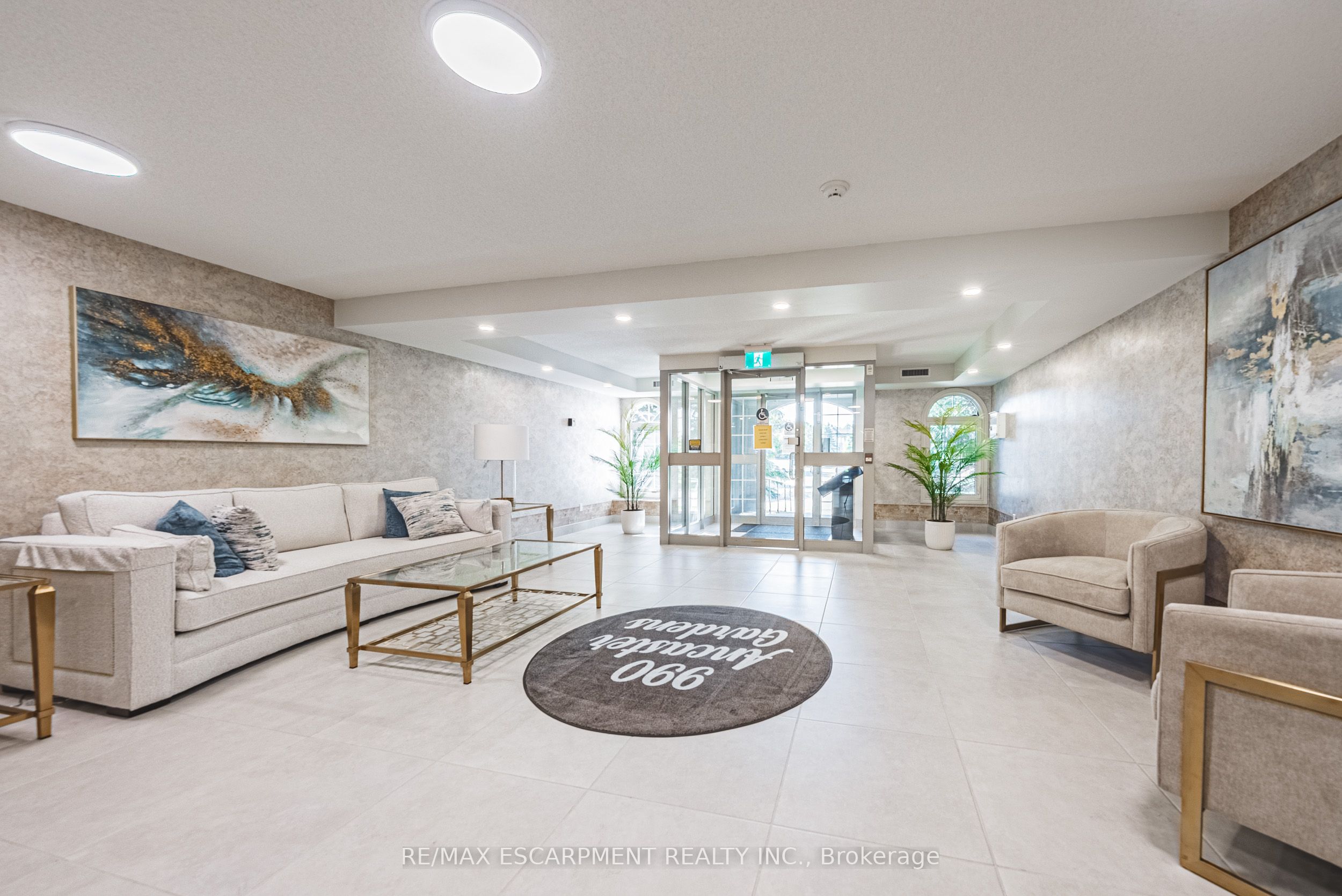 990 Golf Links Road 308