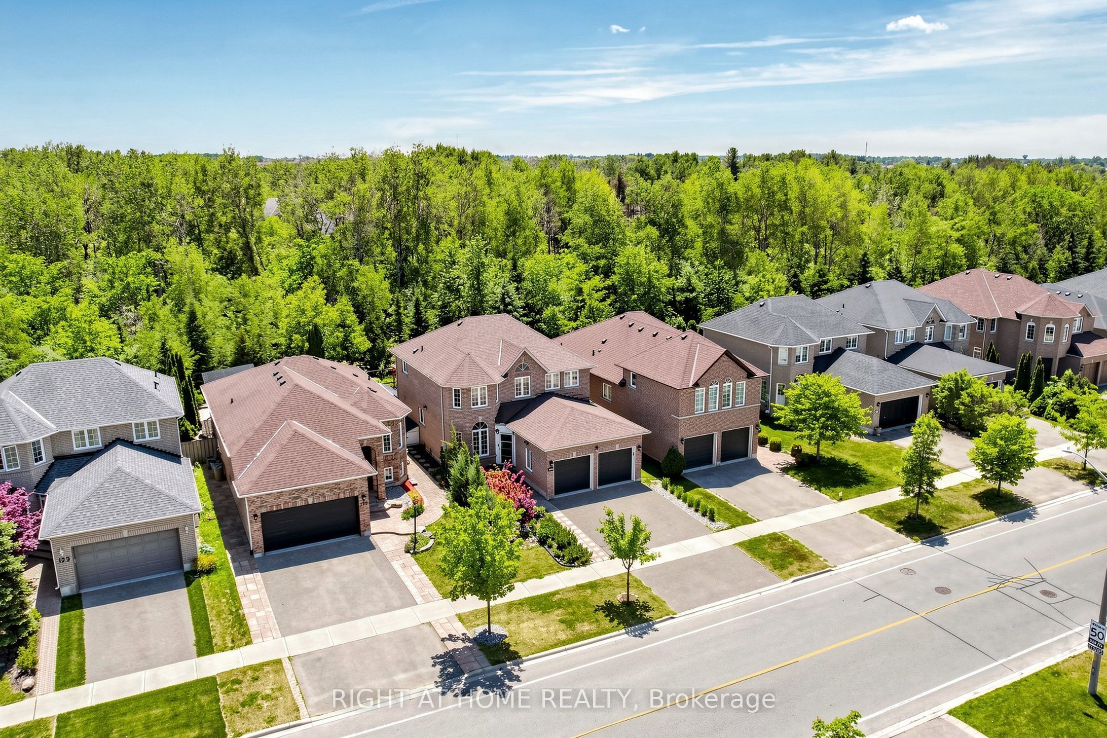 127 Humberland Drive