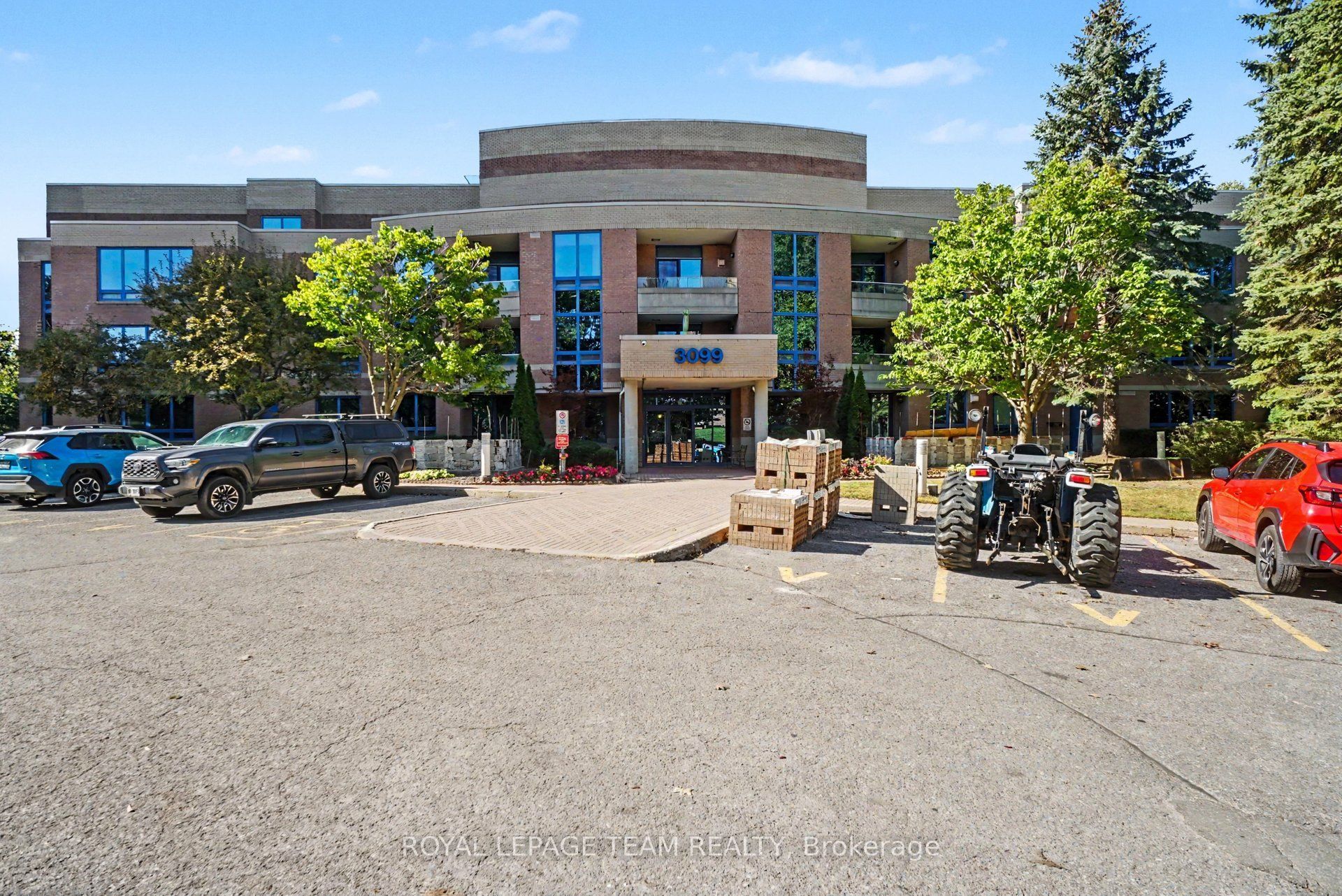 3099 Carling Avenue N A4