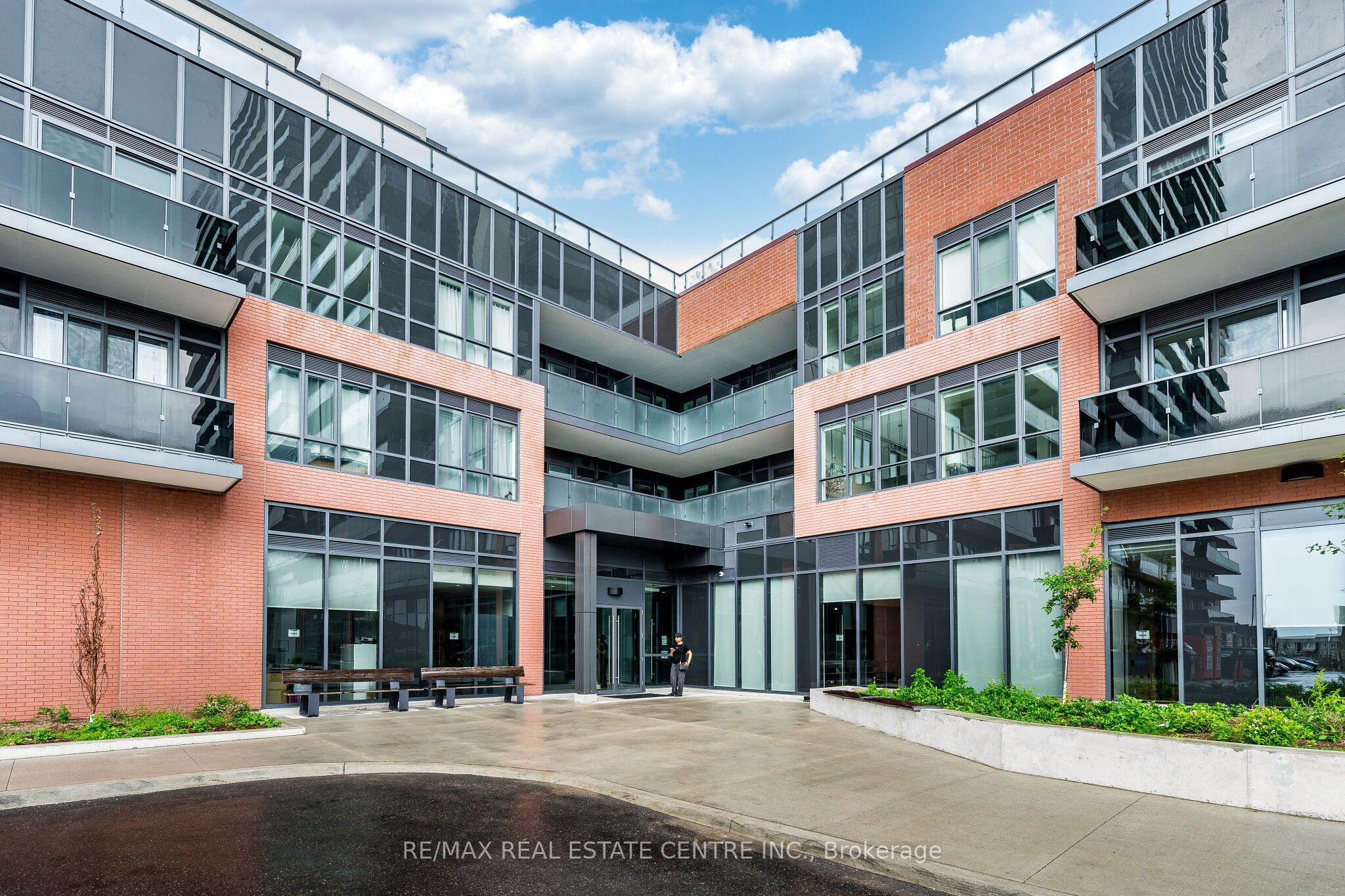 2545 Simcoe St N N/A 2401