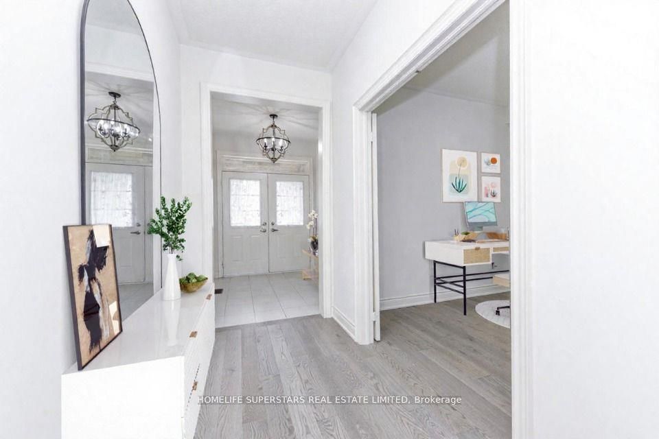 21 CATTAIL Crescent