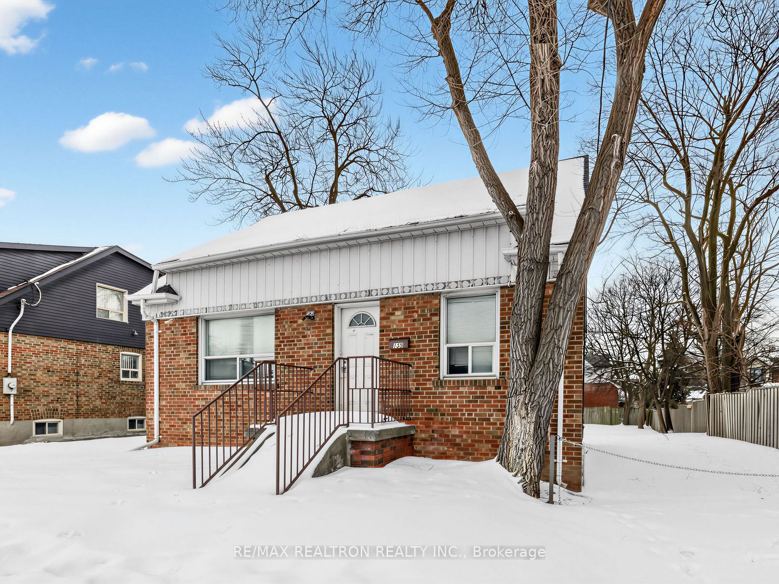 135 Sheppard Avenue E