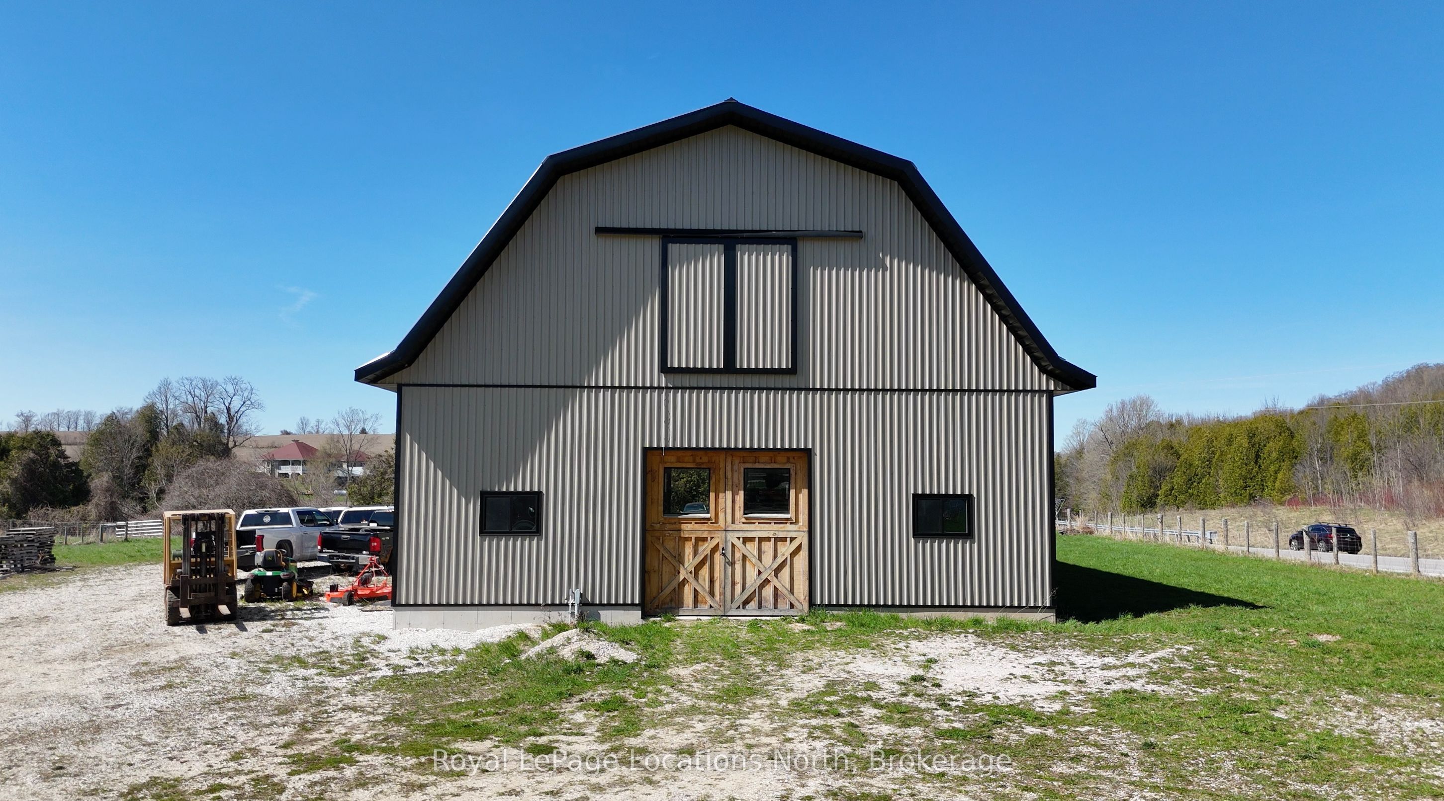 137662 Grey Rd 12 Road