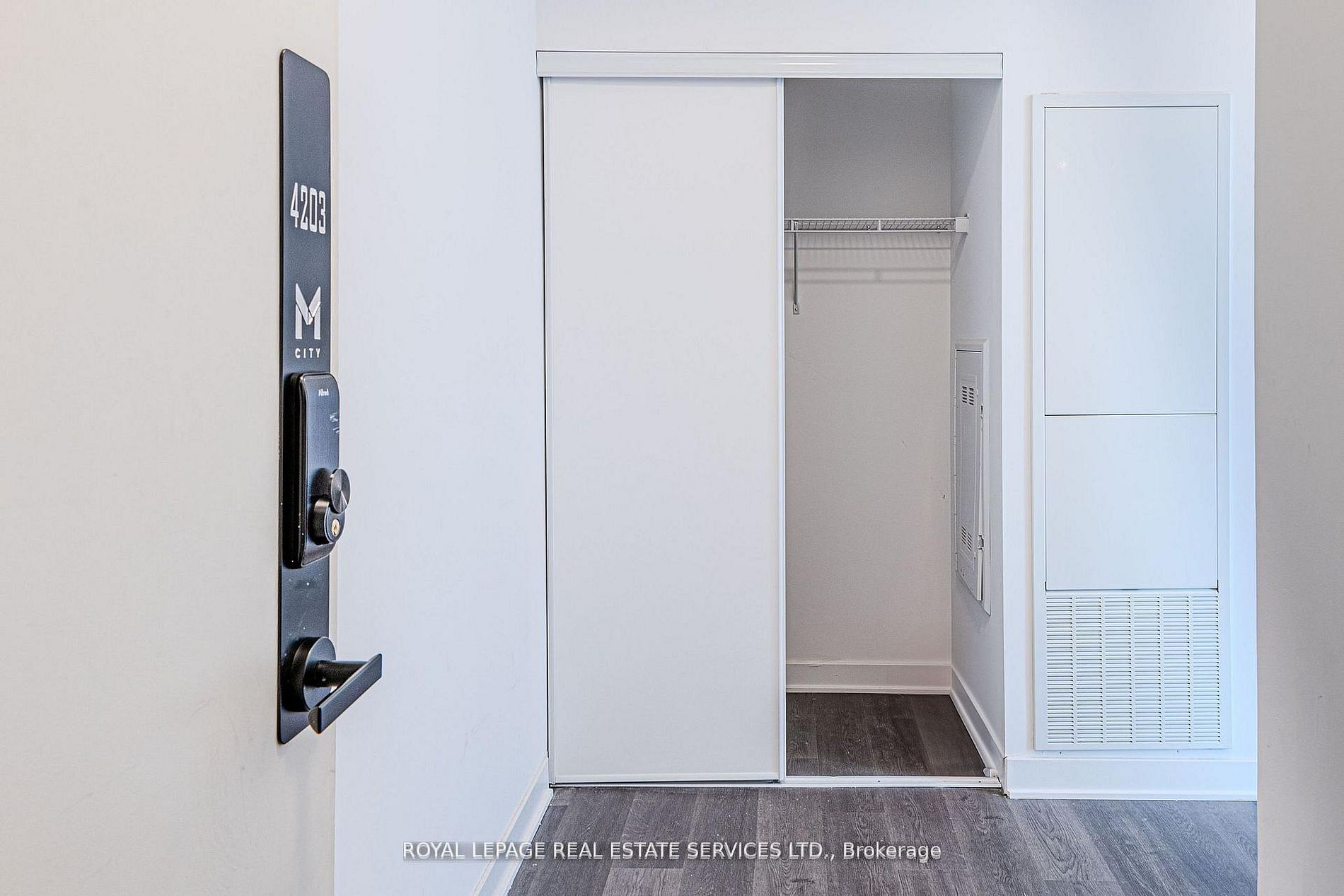 3900 Confederation Parkway 4203