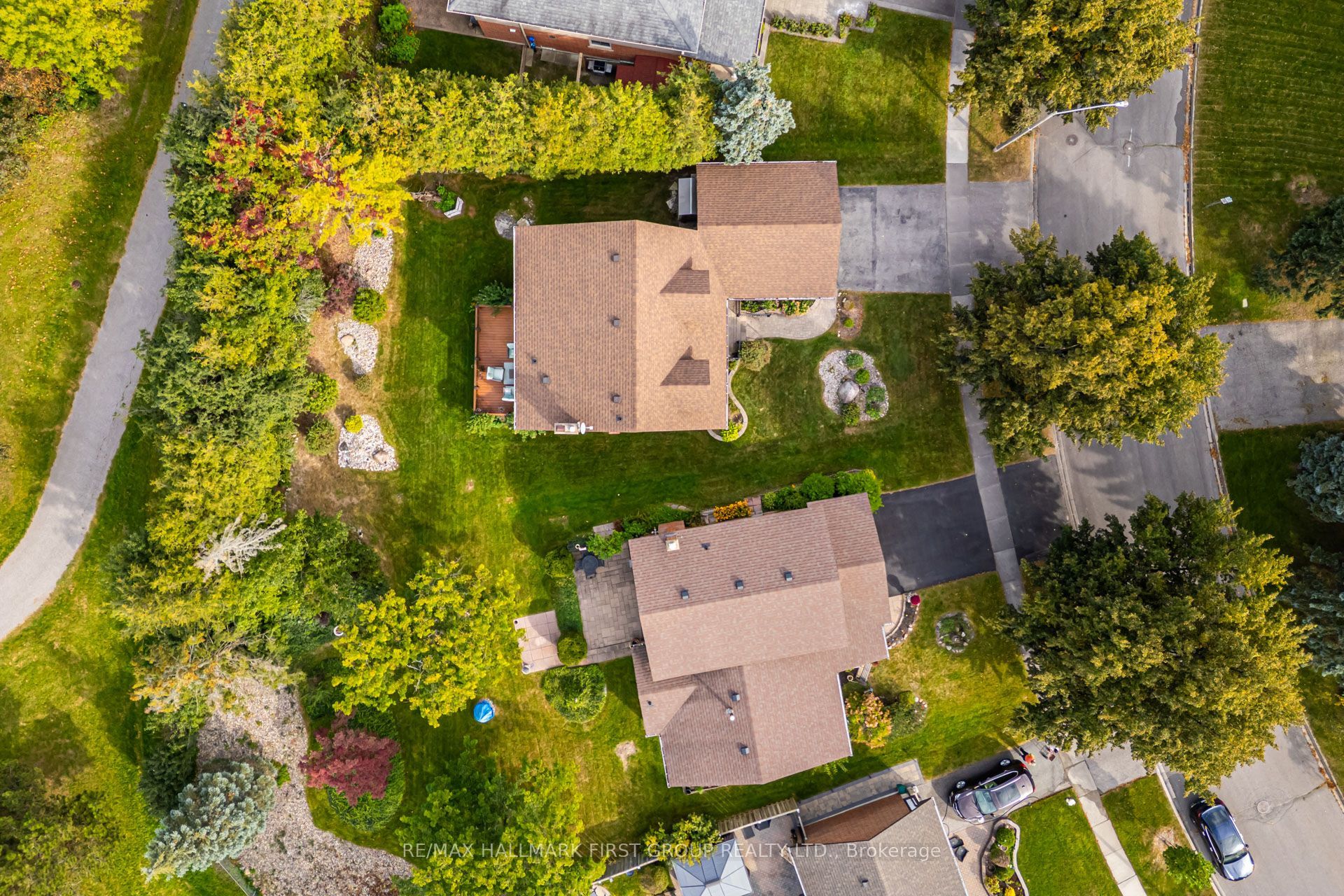 33 Anstead Crescent