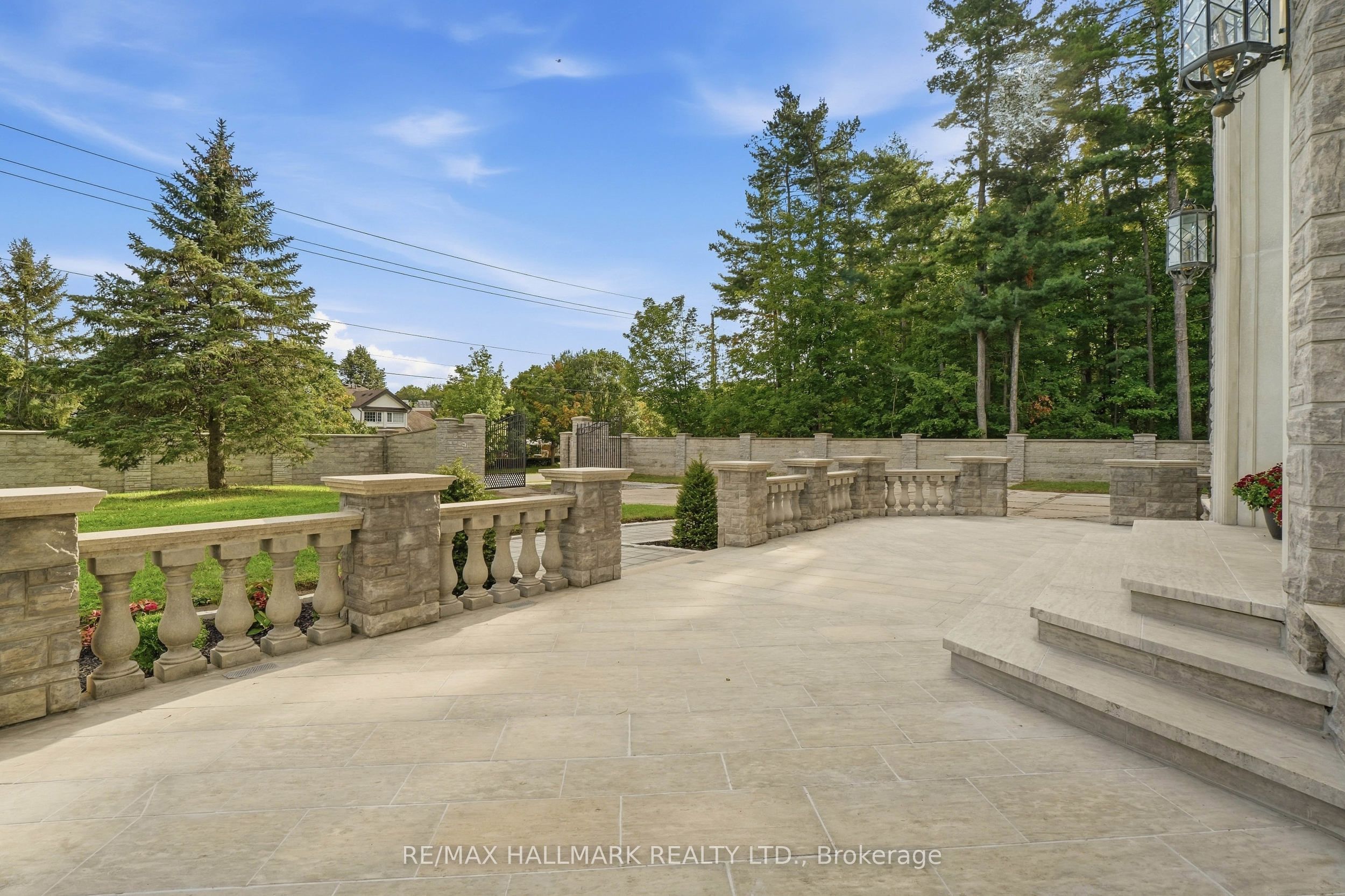 290 Tollendal Mill Road