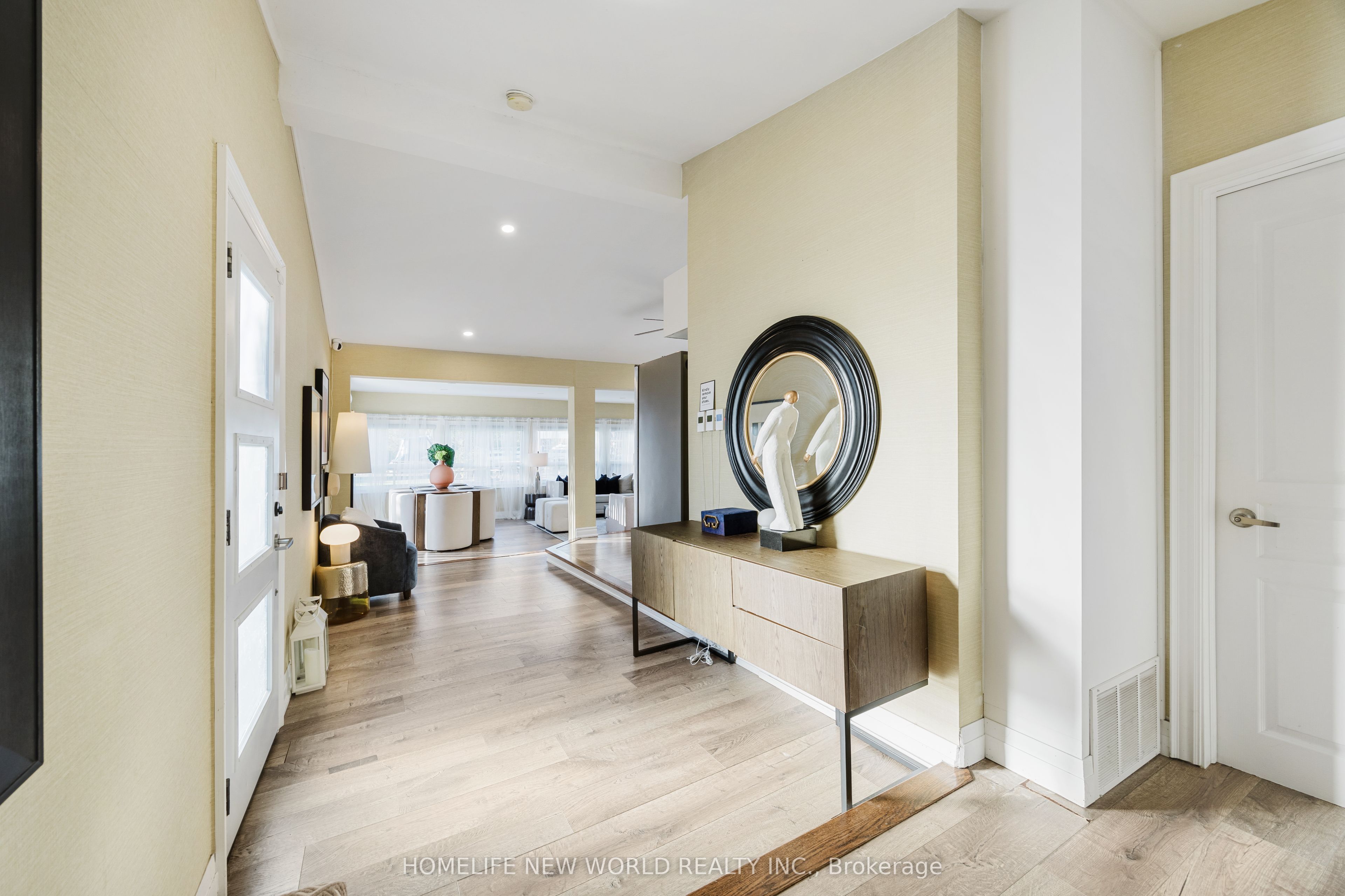 8&12 Mac Avenue