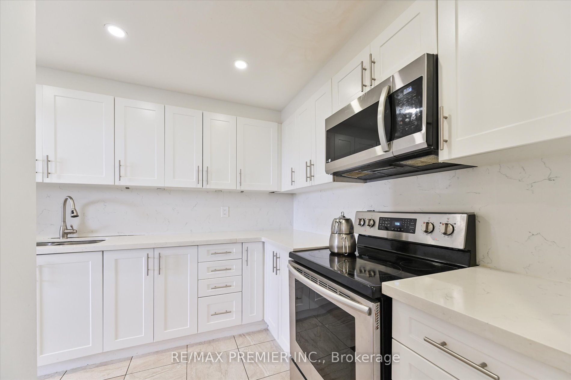 80 Grandravine Drive 716