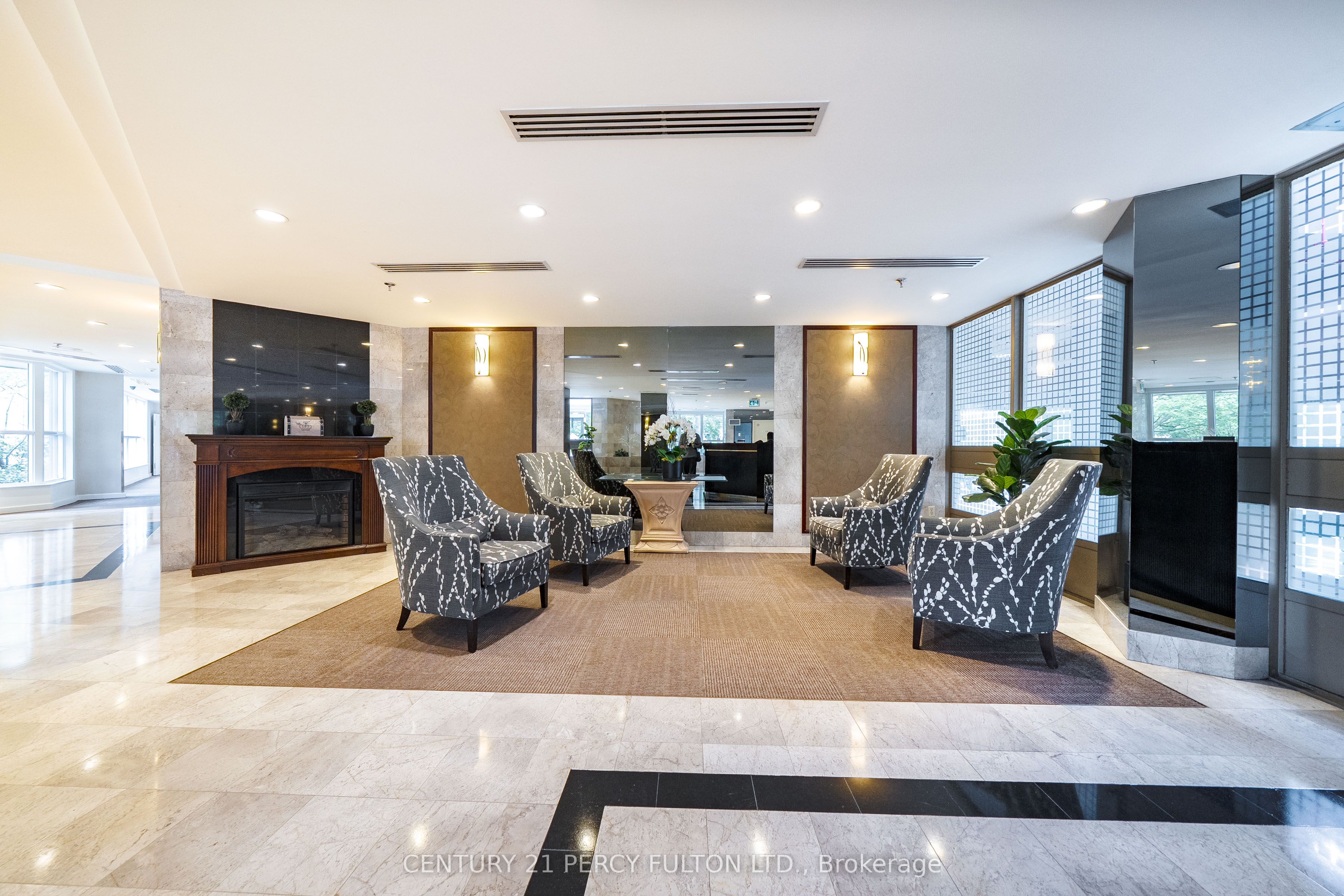 3231 Eglinton Avenue E 206B