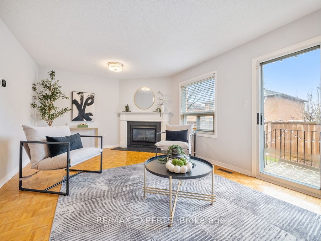 97 Pinedale Gate