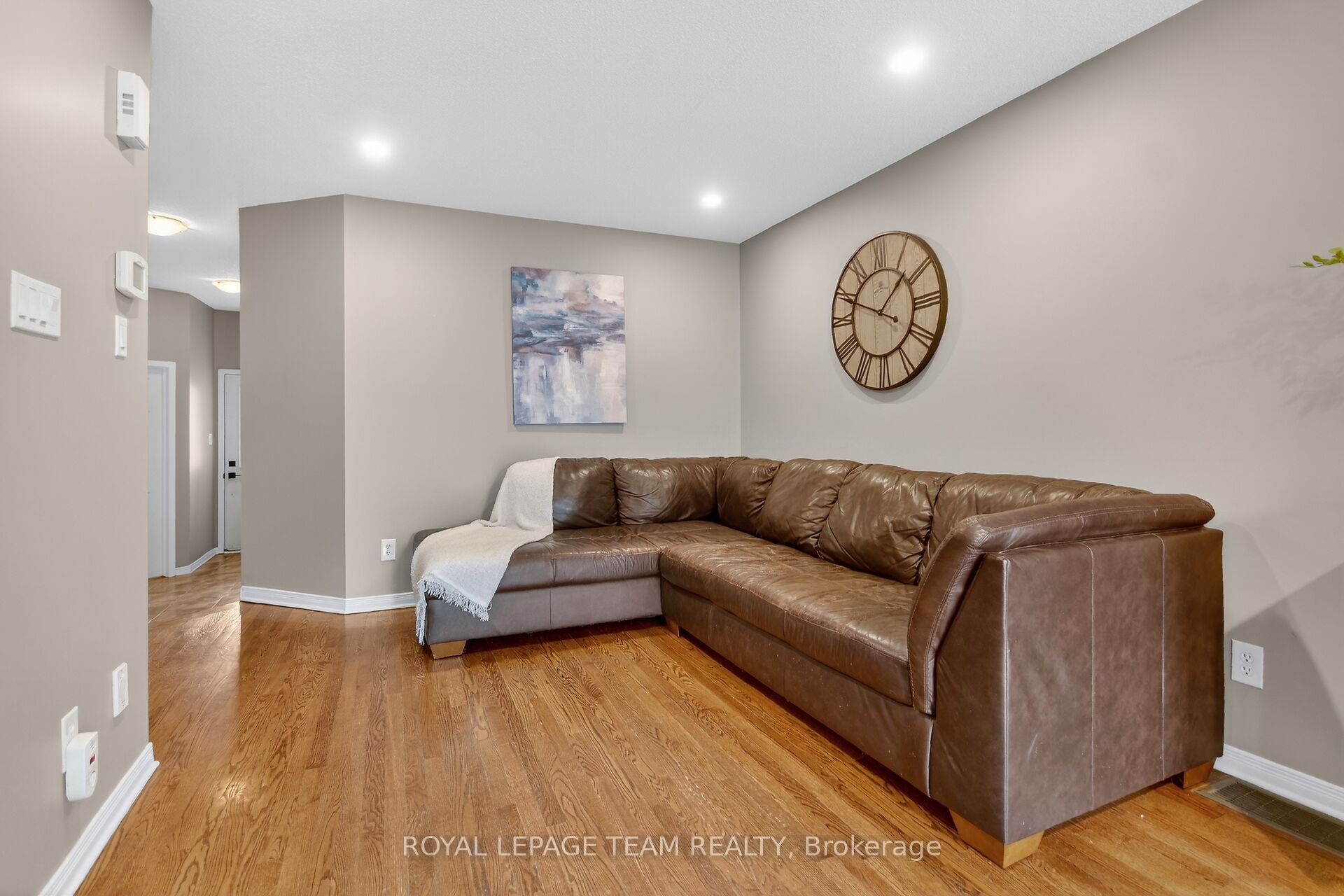 317 Copperfield Crescent